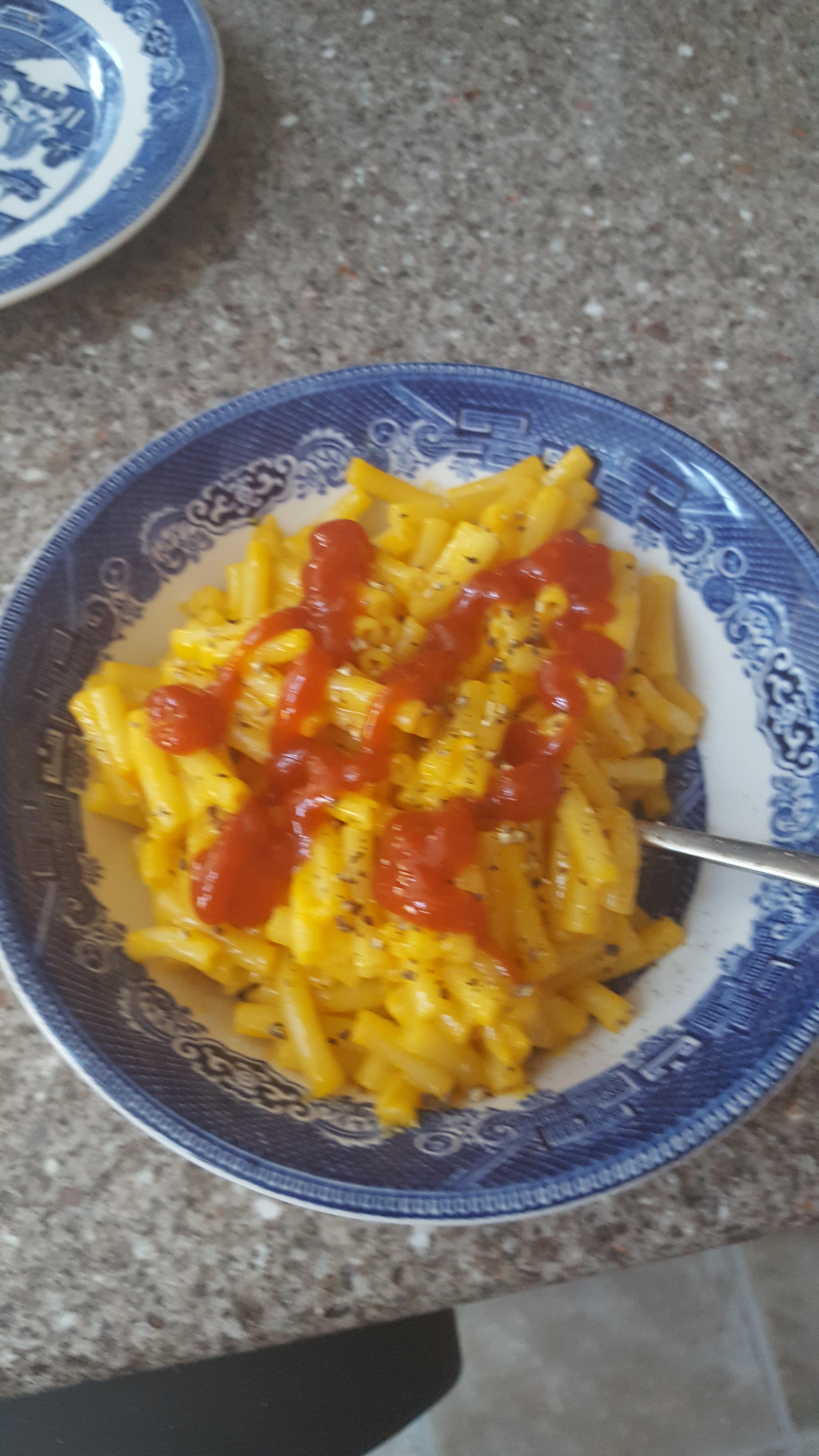 Kraft dinner with ketchup and black pepper r/shittyfoodporn