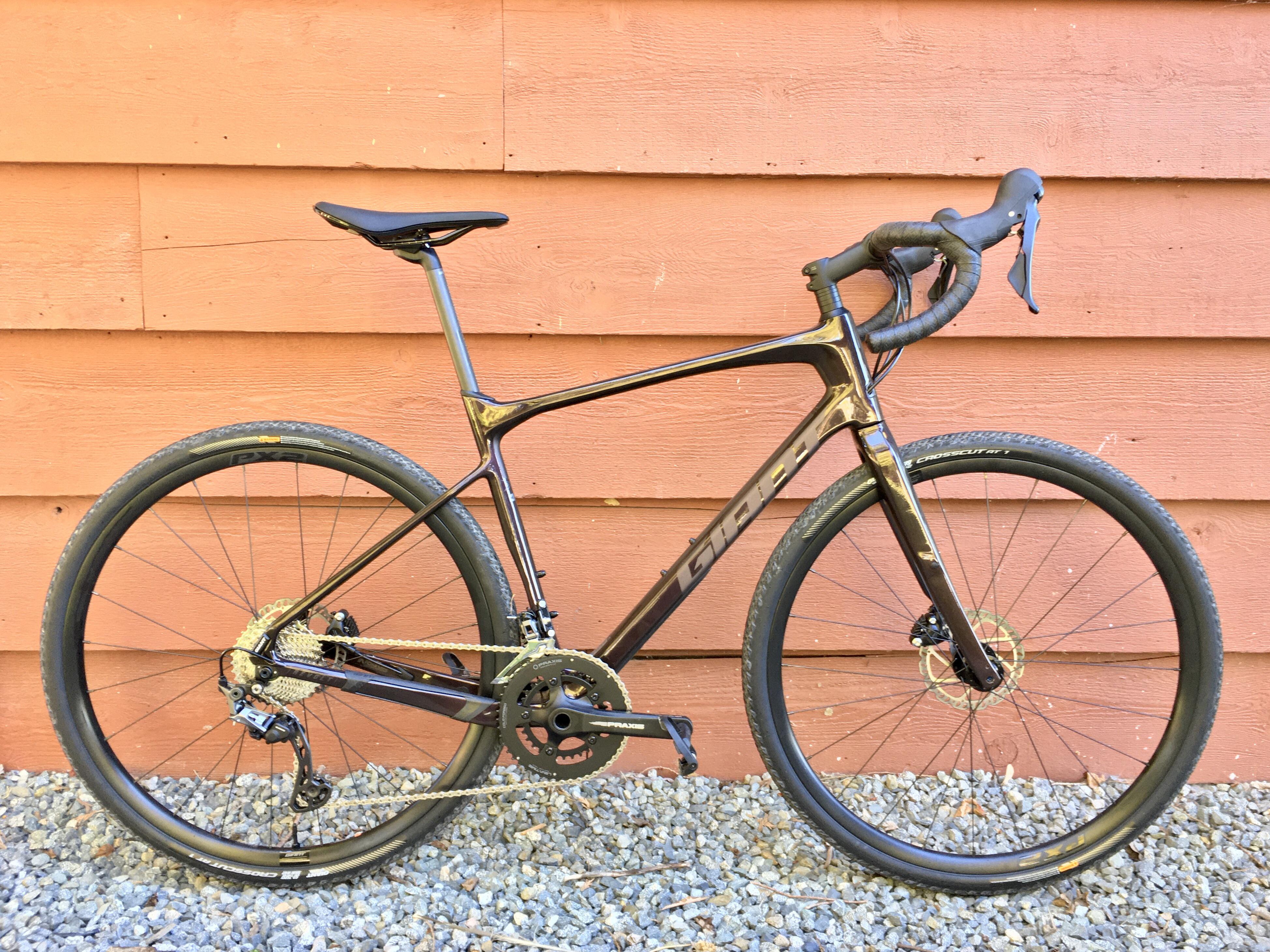 Understand and buy > giant gravel 2021 > disponibile