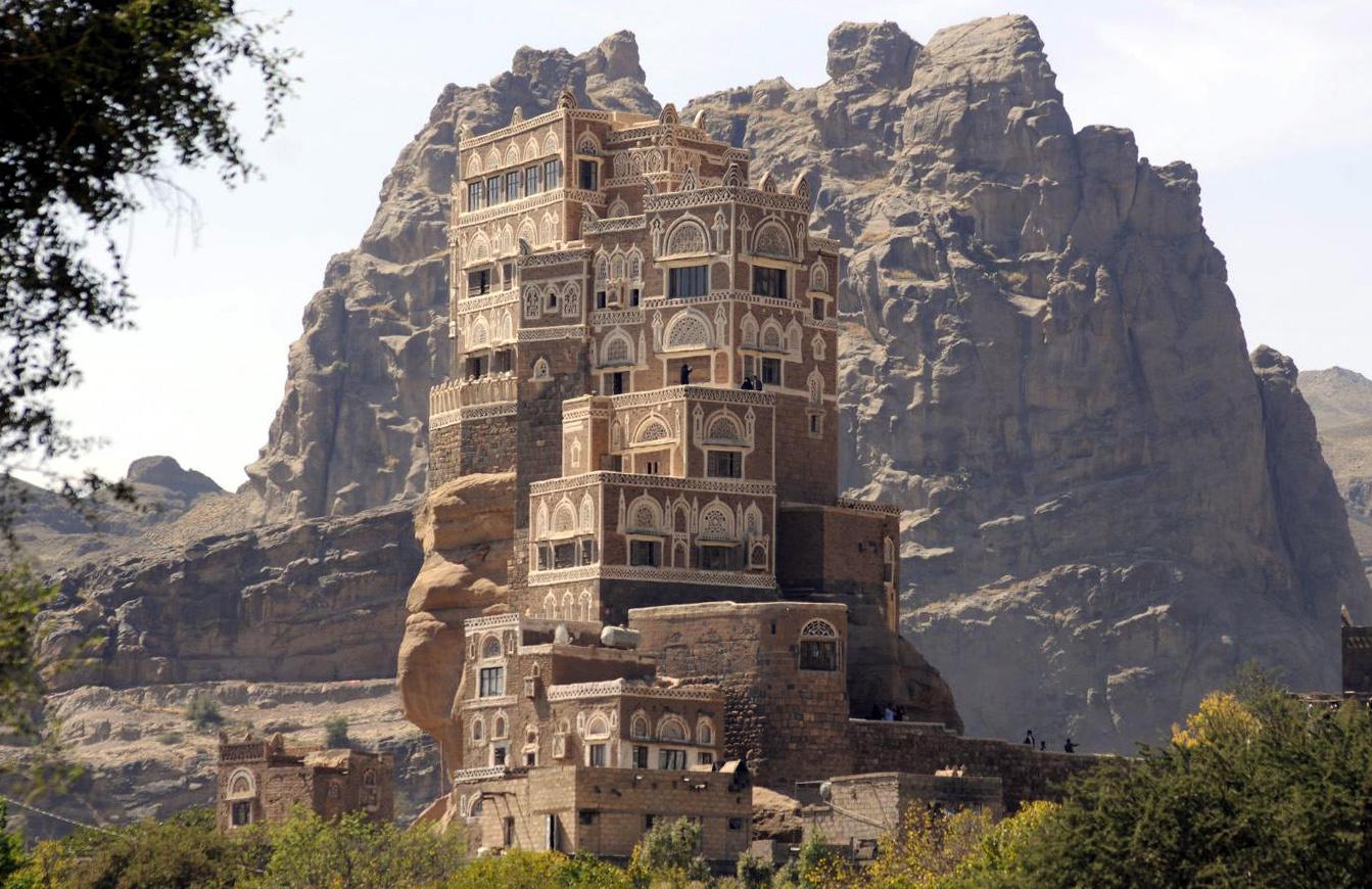 Dar alHajar [Stone House], Yemen r/castles