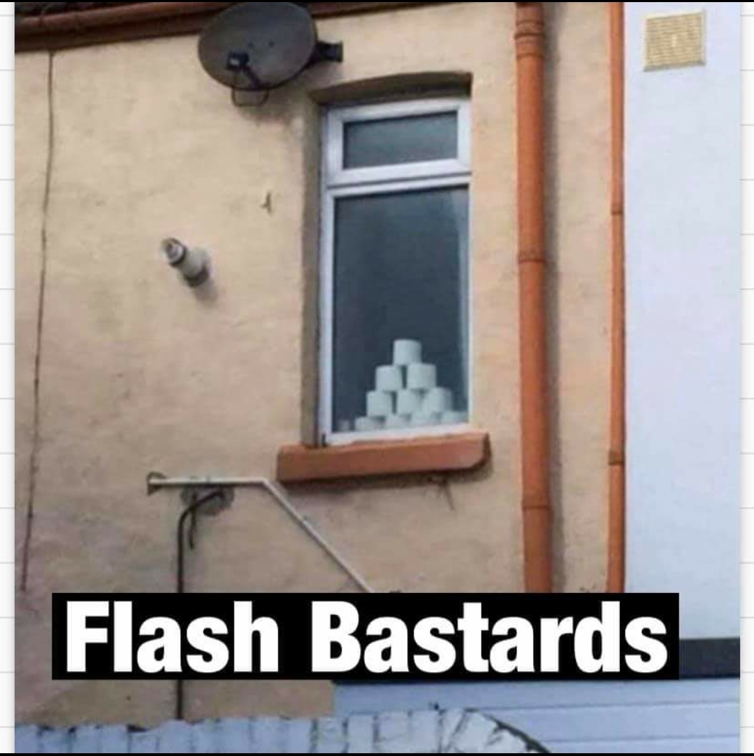 Some people love to show off! r/CoronavirusMemes