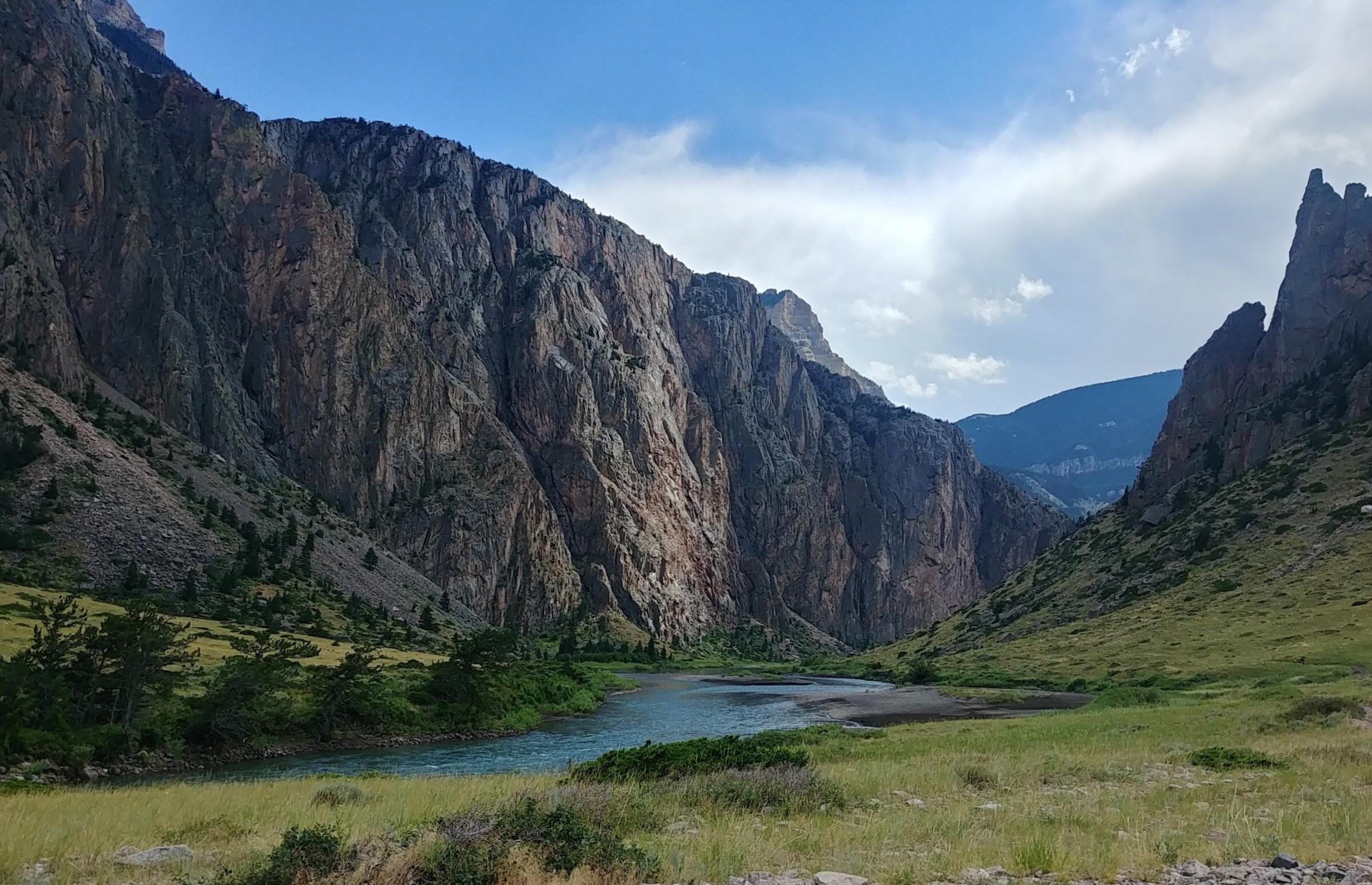 Clark’s Fork of Yellowstone, NW of Cody. [OC] r/wyoming