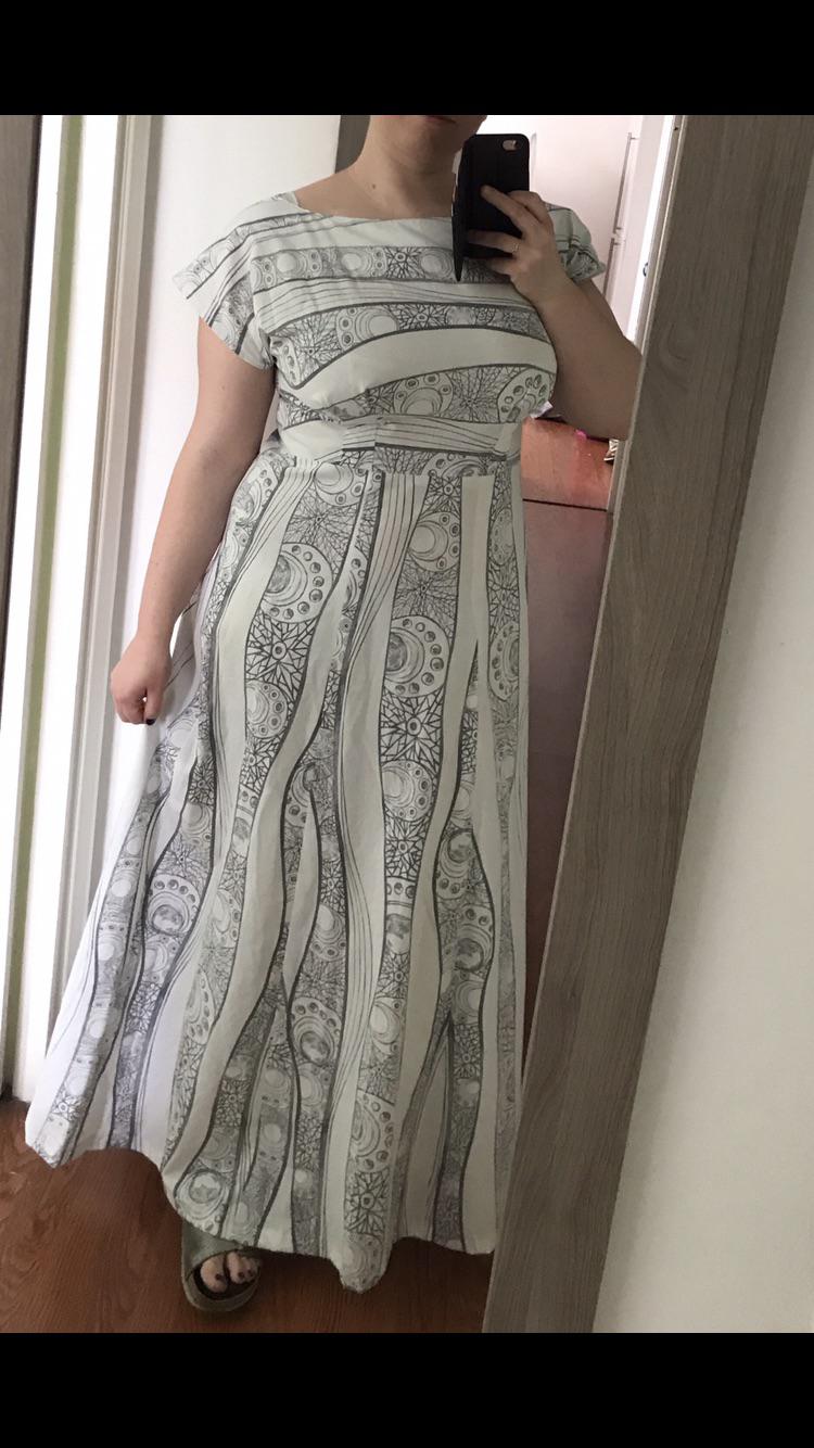 Duvet dress! By Hand London Anna dress made with an old patterned duvet cover. r/sewing