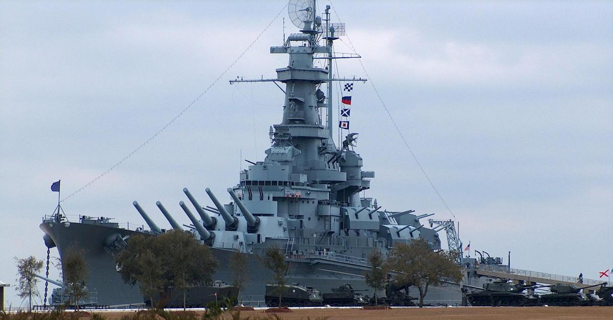 USS Alabama (BB60) in all her glory, Battleship Memorial Park, Mobile