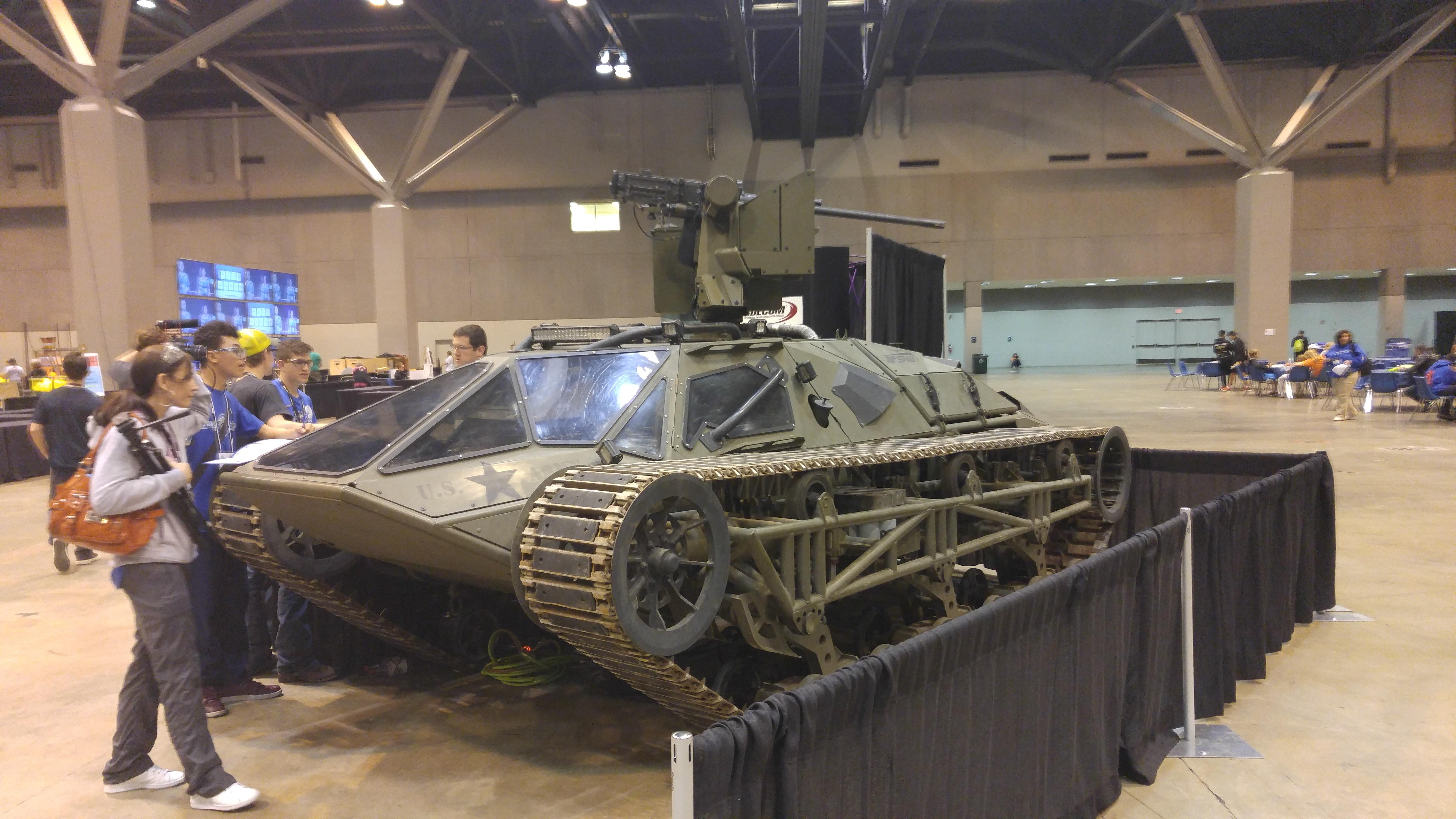 Ripsaw Tank by Howe and Howe Technologies St. Louis r/FRC