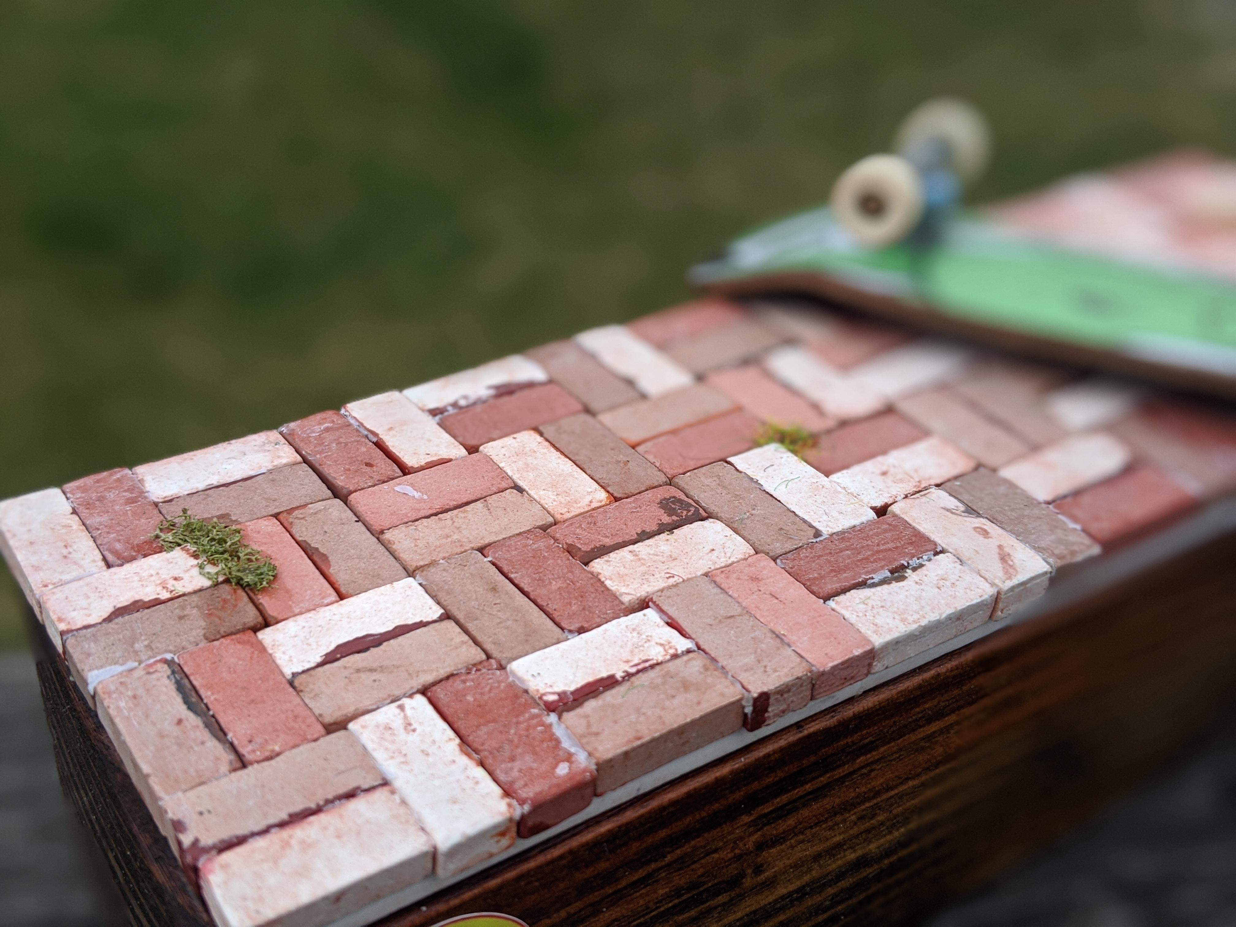 Made a little brick covered ledge this afternoon! Waxed and fun as heck