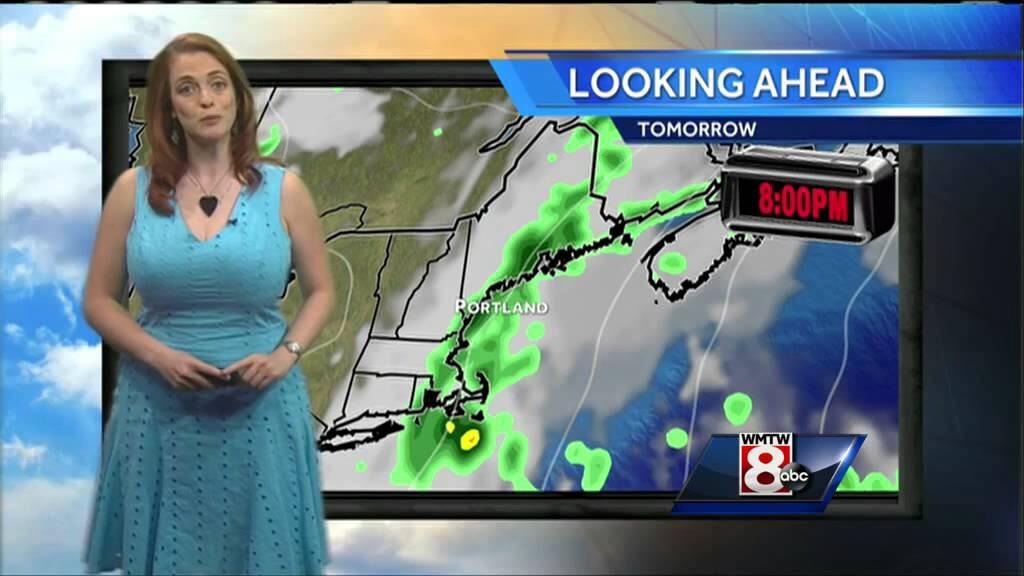 Mallory Brooke, busty meteorologist r/2busty2hide