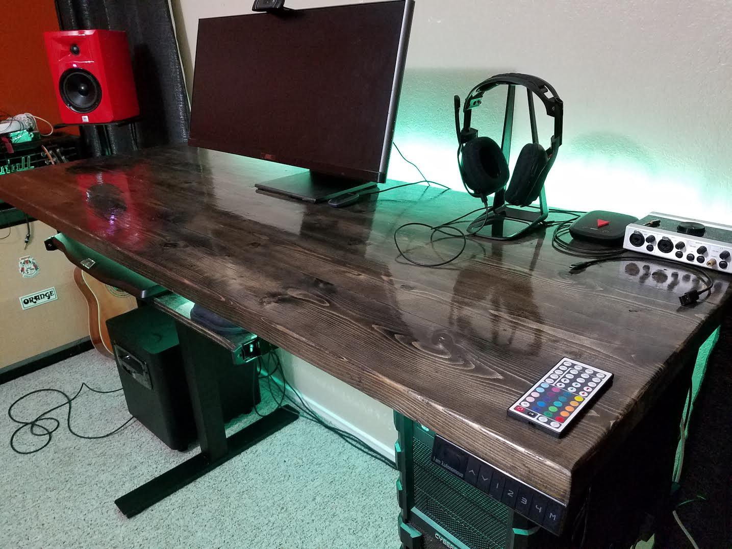 Just built this desk for my friend. Ebony stain and high gloss poly r/woodworking