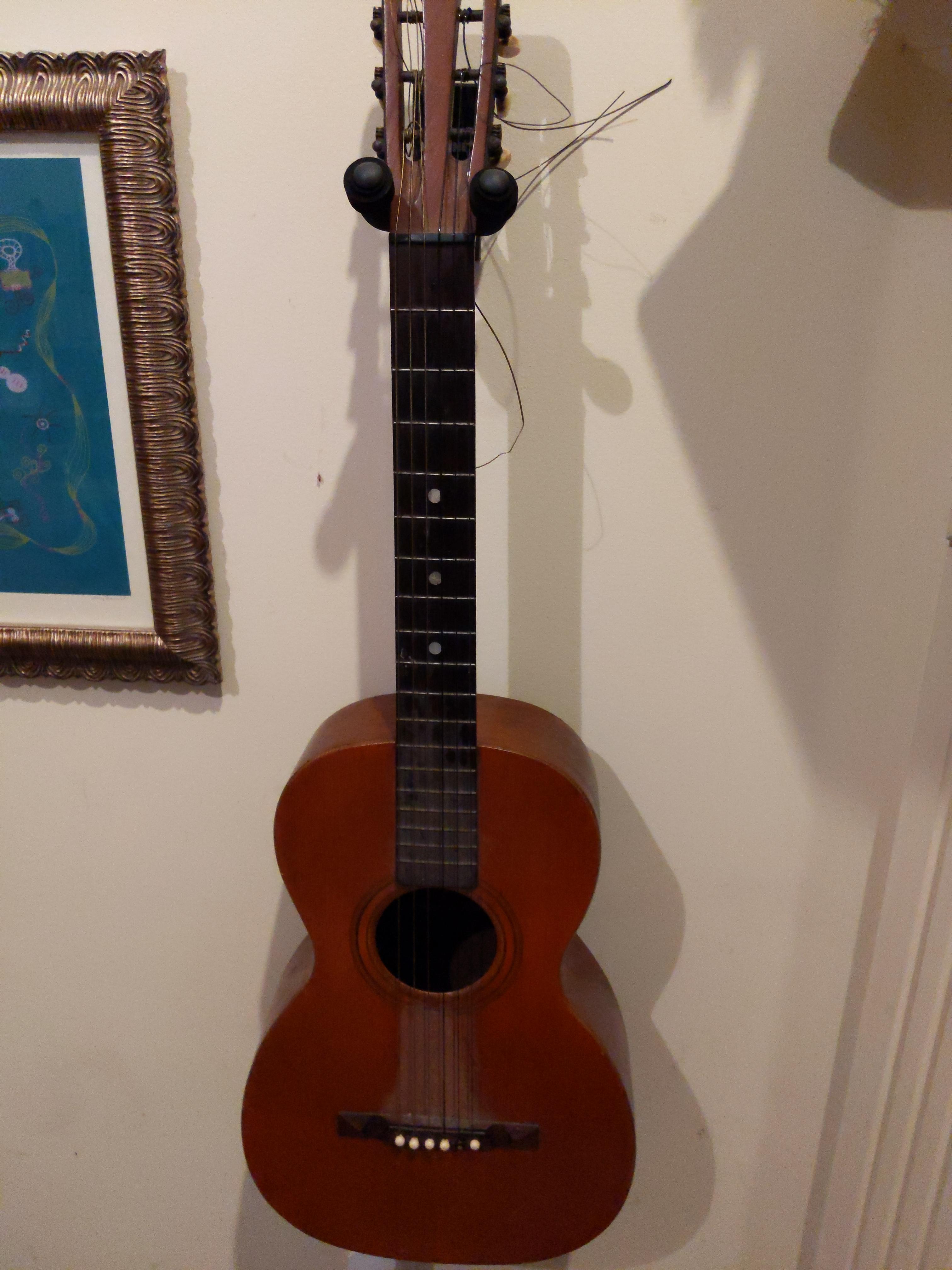 Ever seen a Kenmore brand guitar? r/guitars