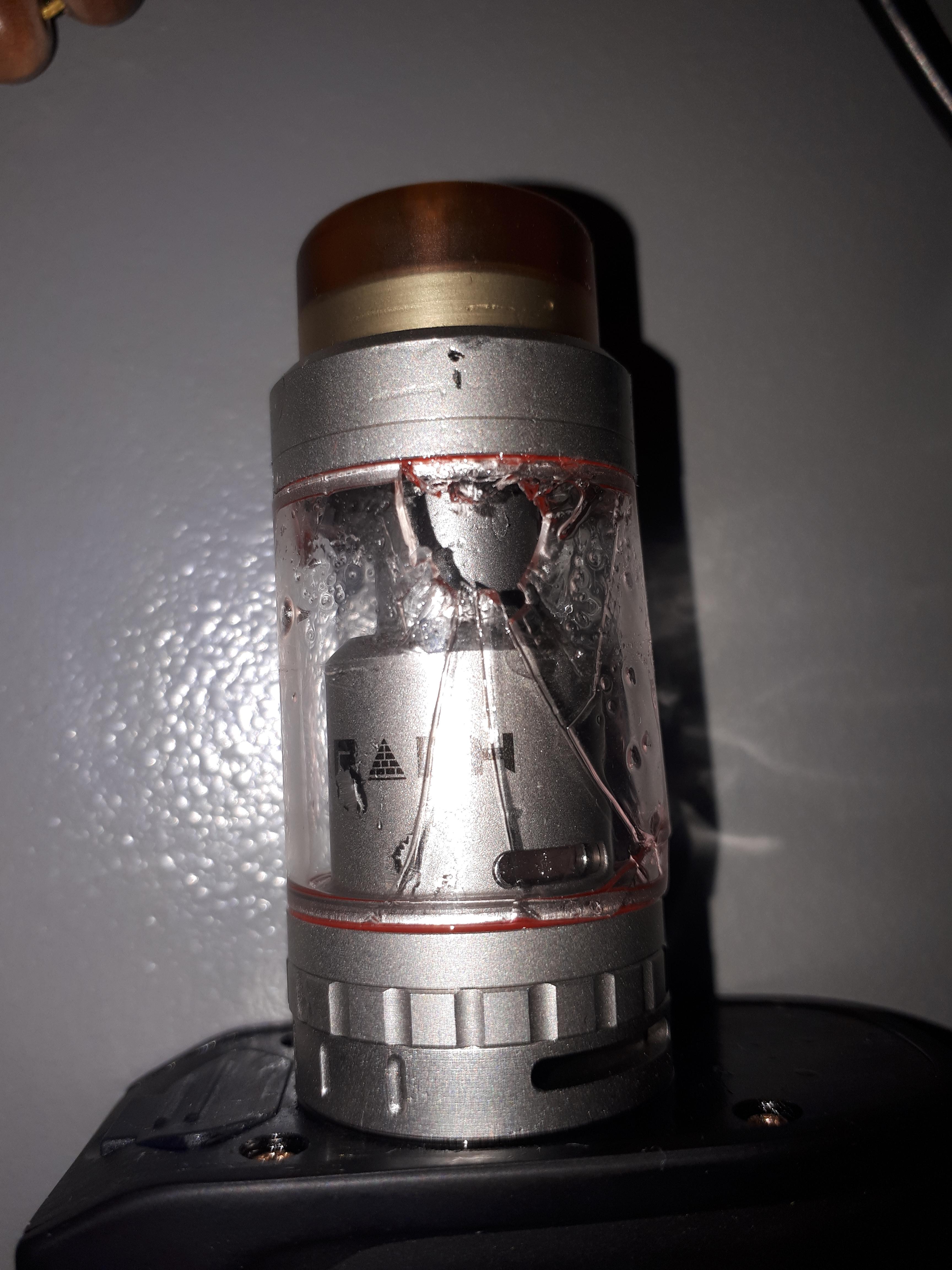 I've been vaping for more than a year, broke my first glass today 😔 r