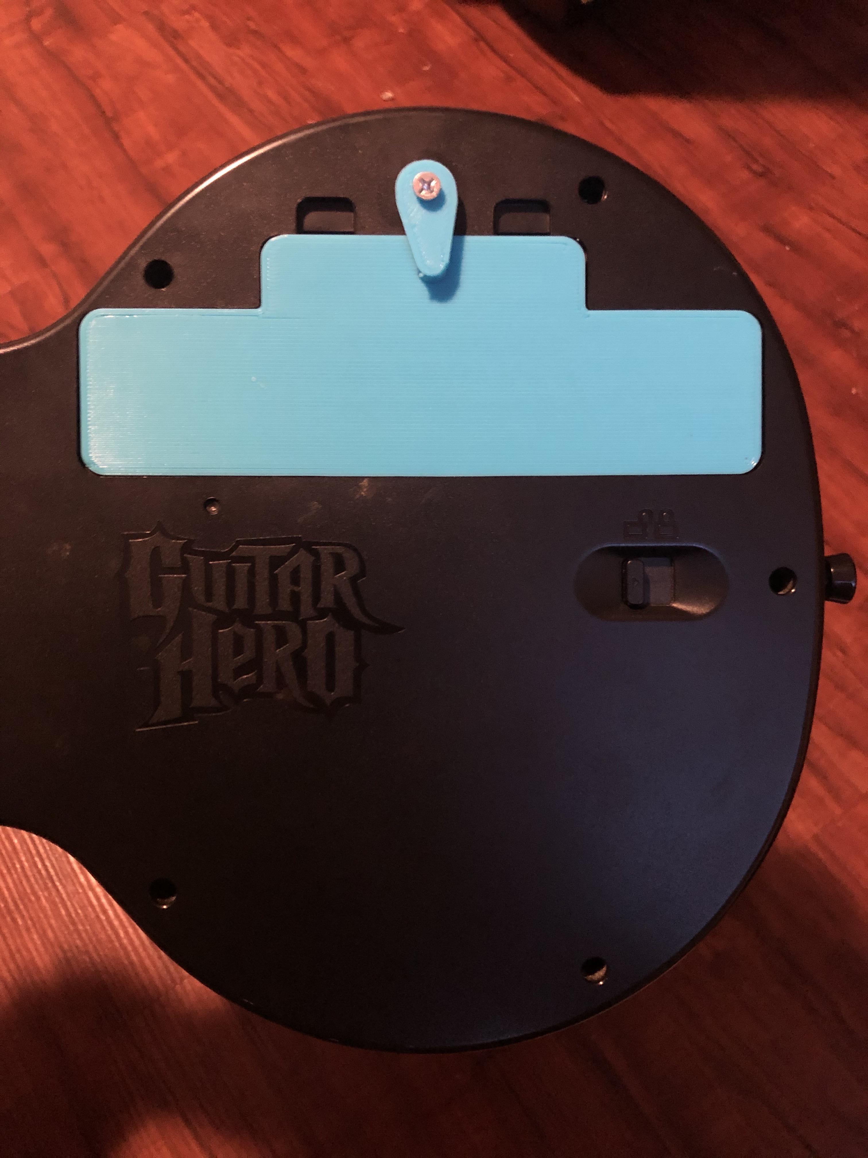 Printed a new back cover for Wii Guitar Hero r/3Dprinting