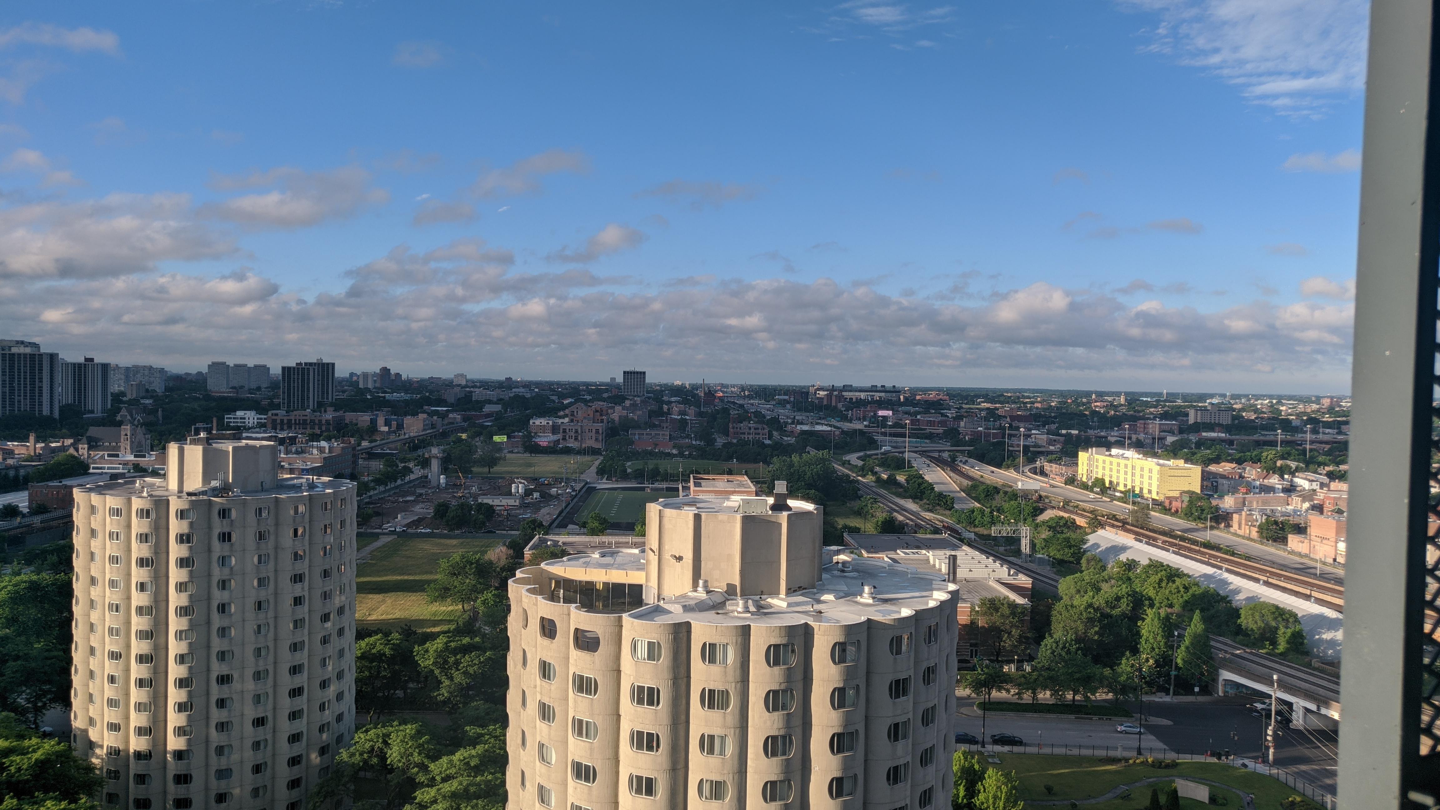 One of my better morning pictures at work (Hilliard Towers, Cermak