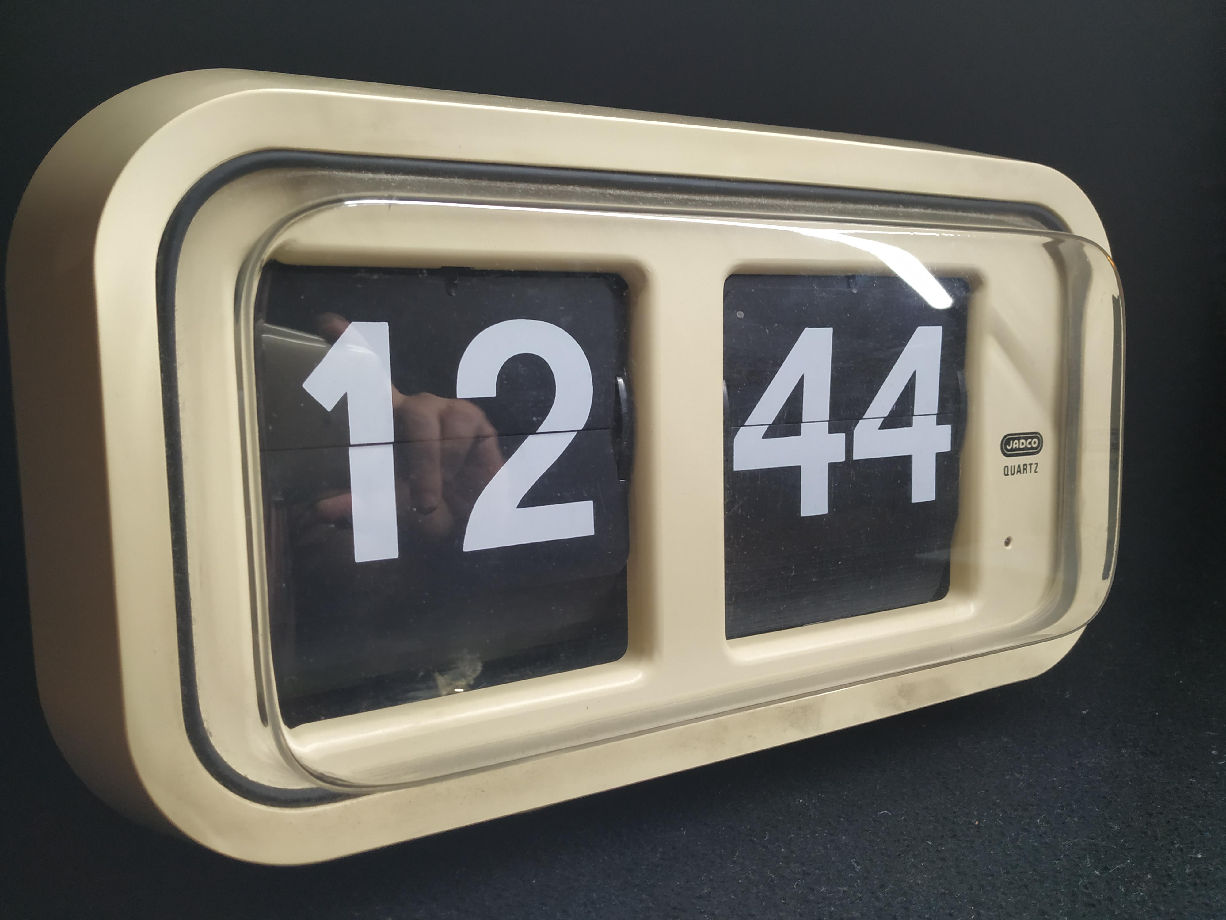 Jadco large commercial flip clock A batteries r/flipclocks