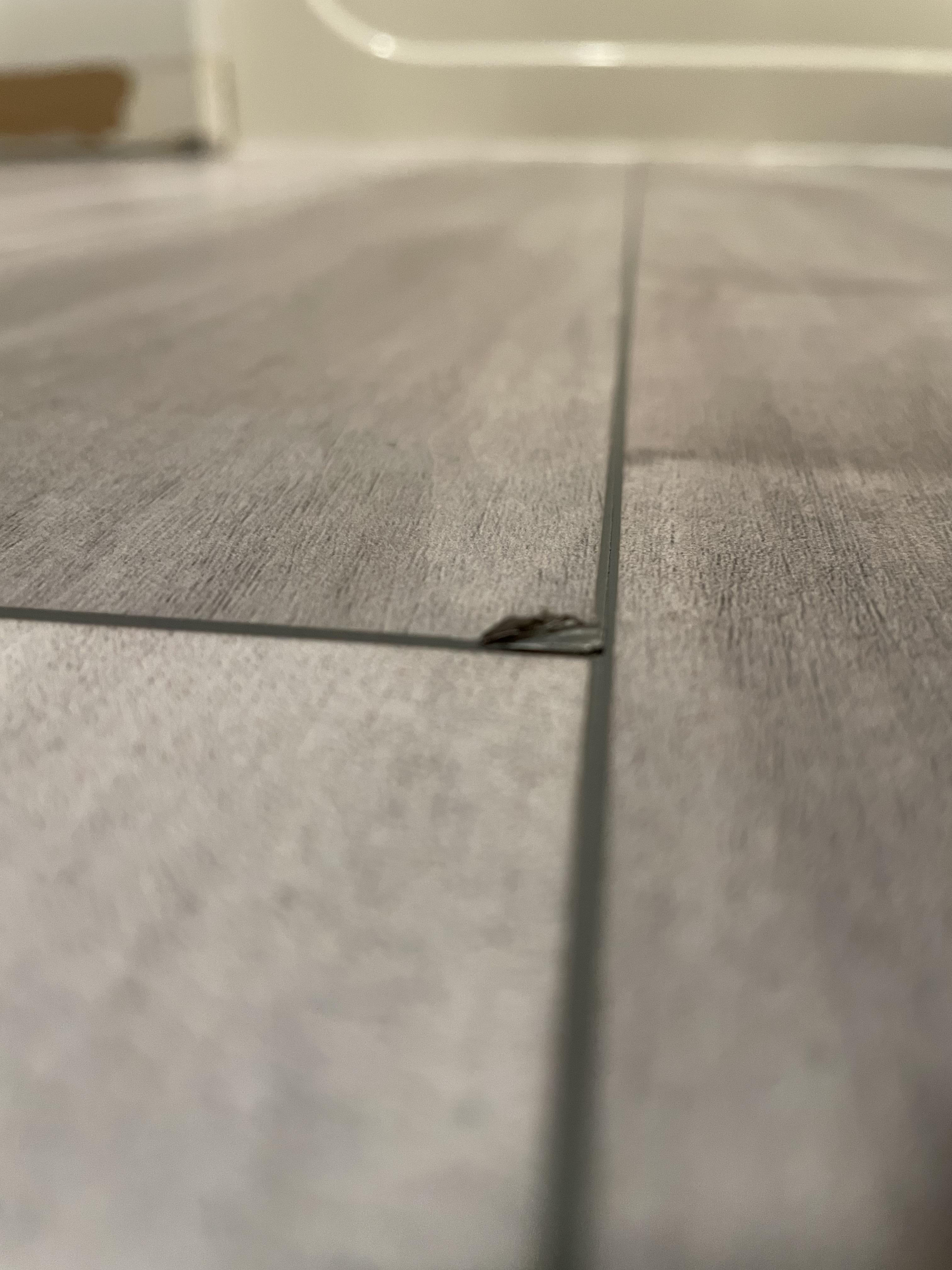 How to fix vinyl flooring peel? r/HomeMaintenance