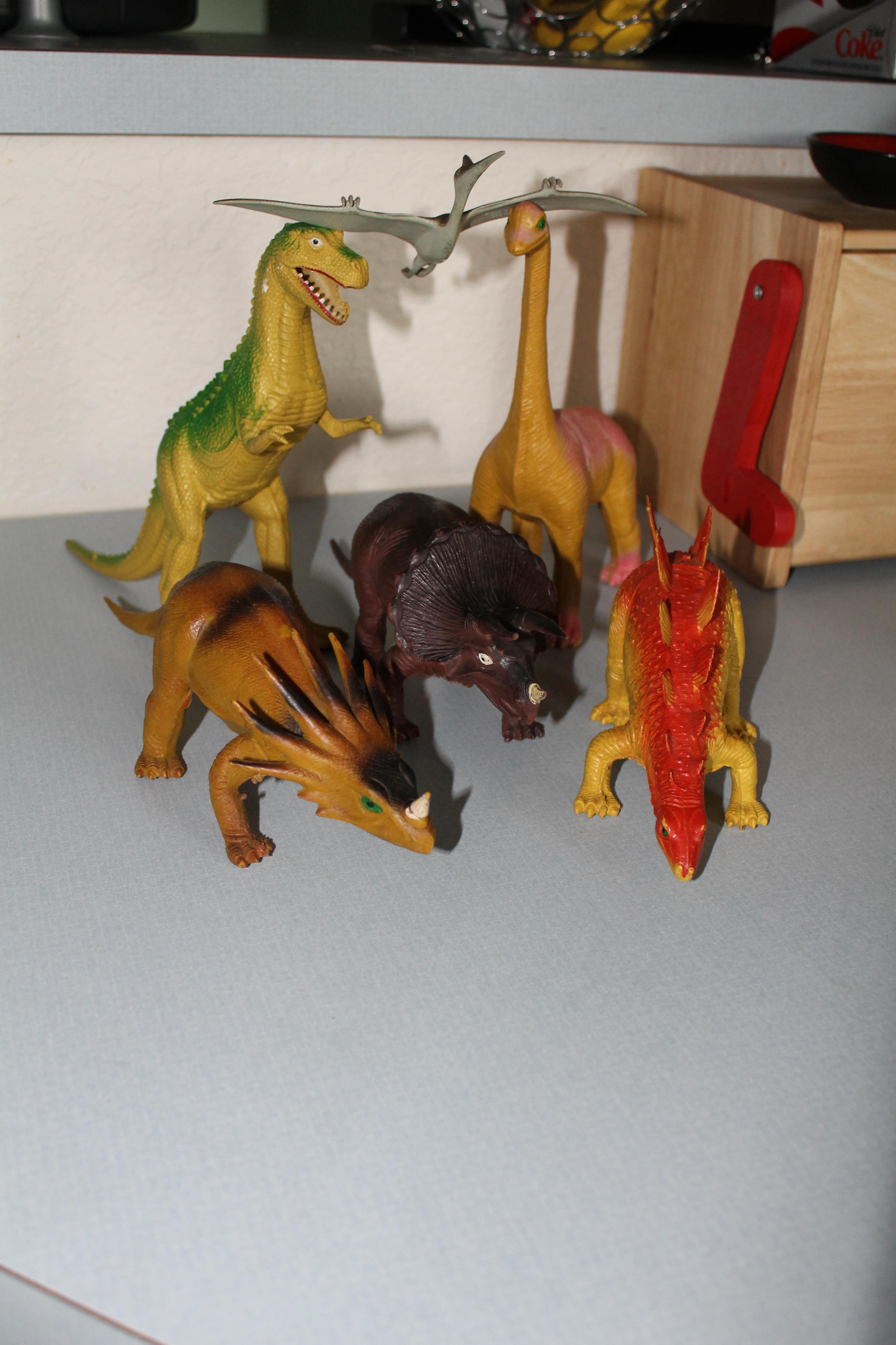 Everyone I knew had these plastic dinosaurs. r/nostalgia