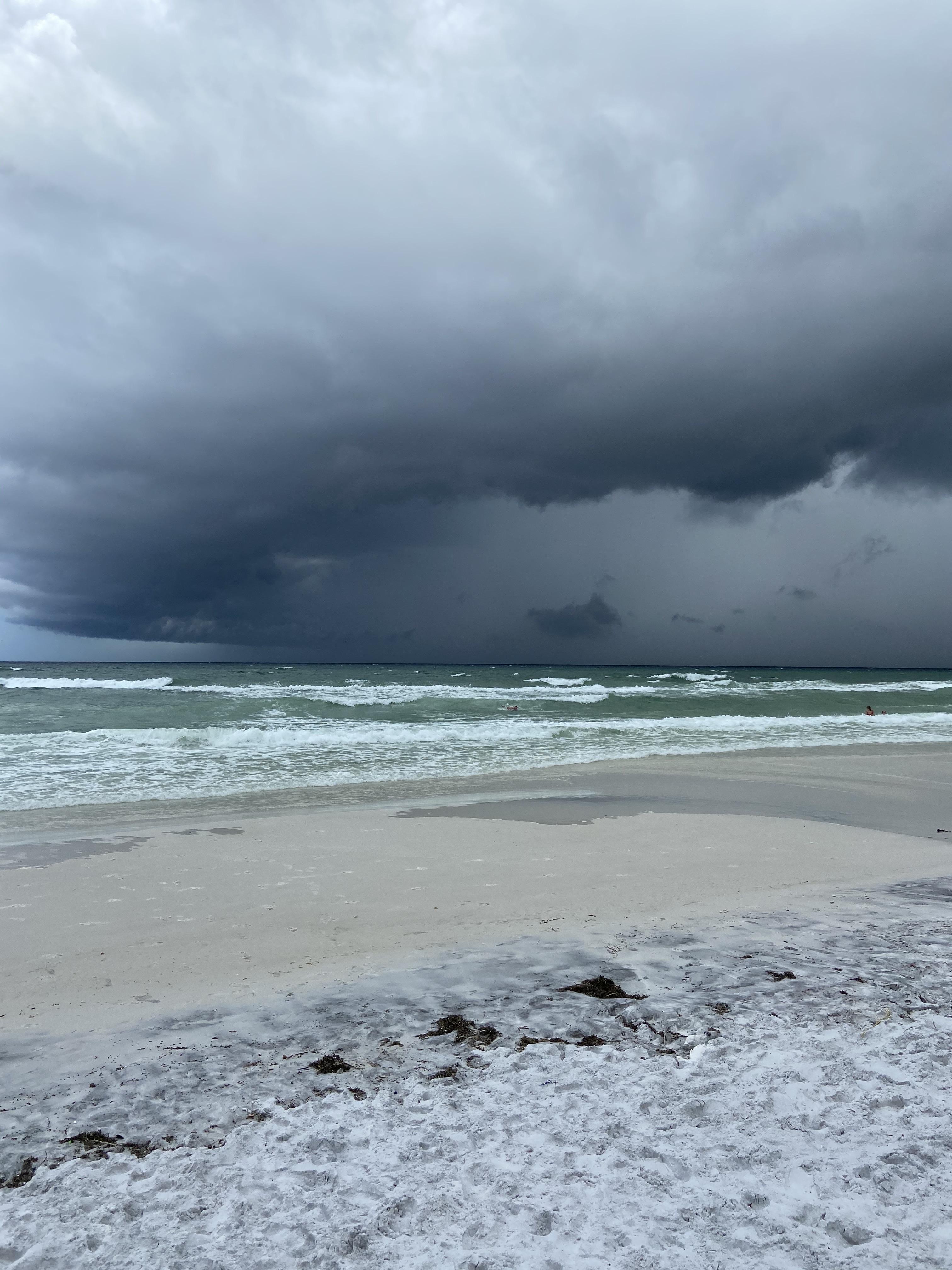 Weather today at Seagrove, Florida r/oddlyterrifying
