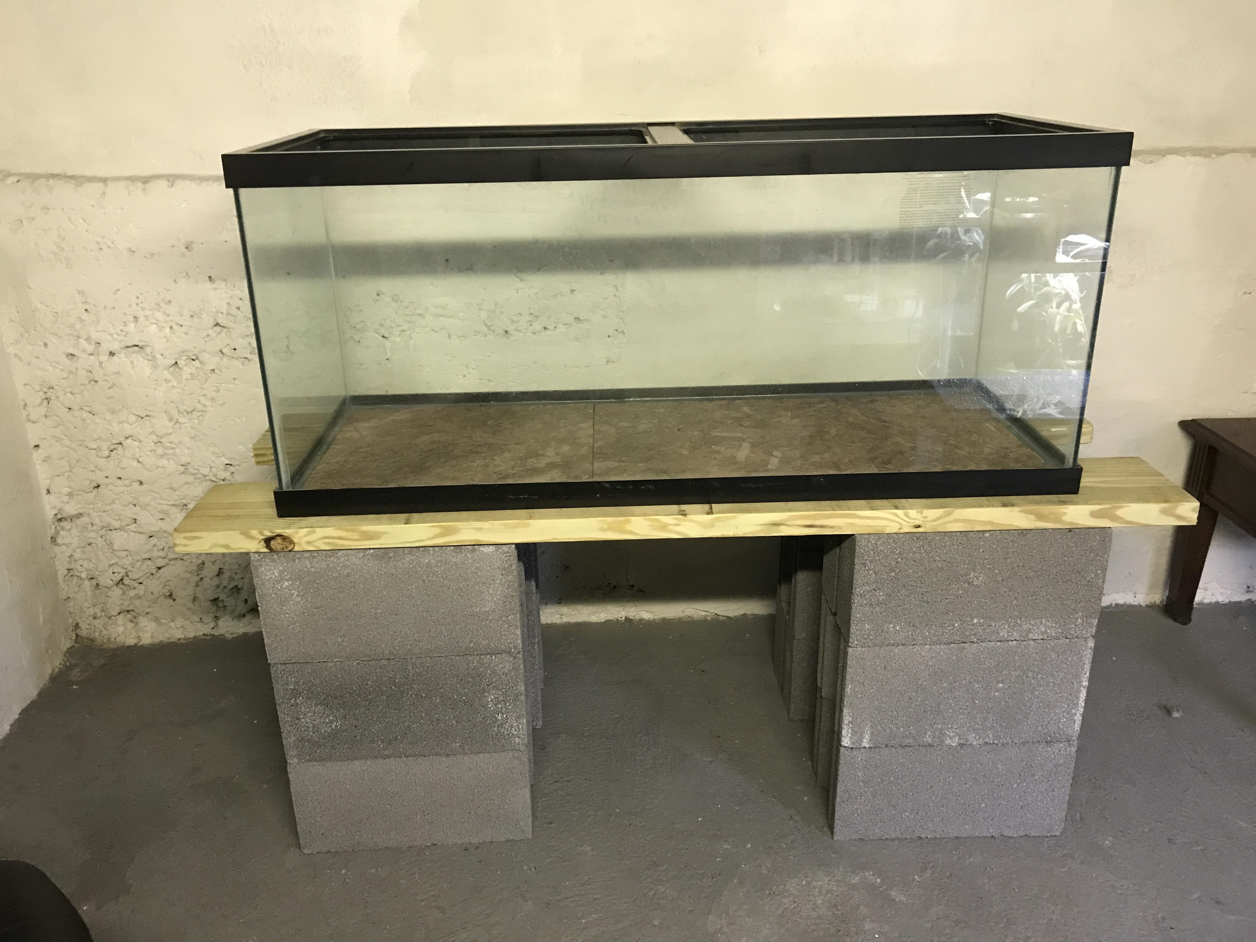 Would y’all trust this stand? 75 gallon r/Aquariums