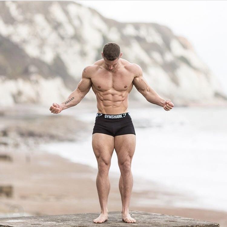 Matt Does Fitness. Ex professional athlete (long jump). Competed in