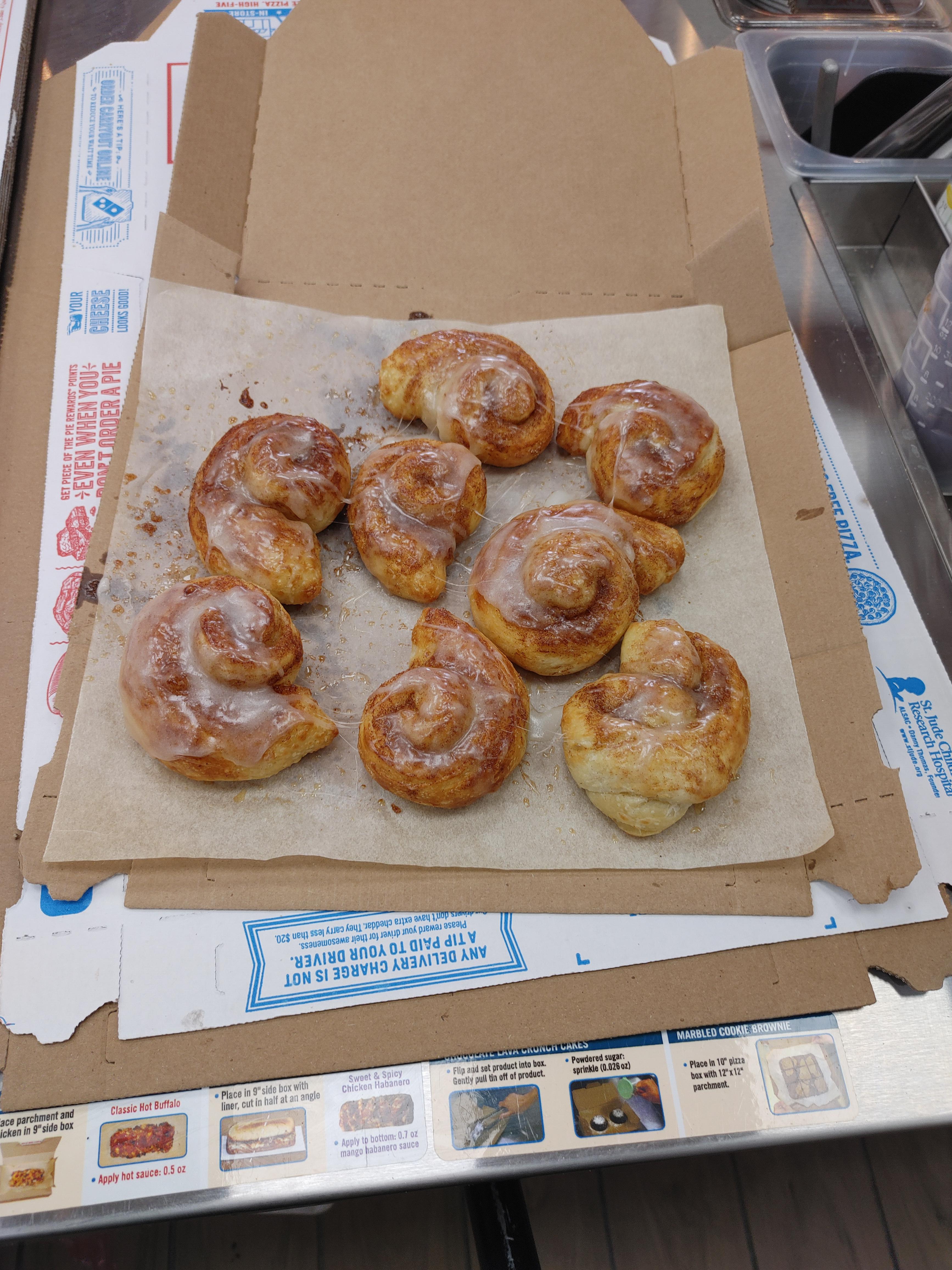 Tried my hand at making Domino's cinnamon rolls. r/Dominos