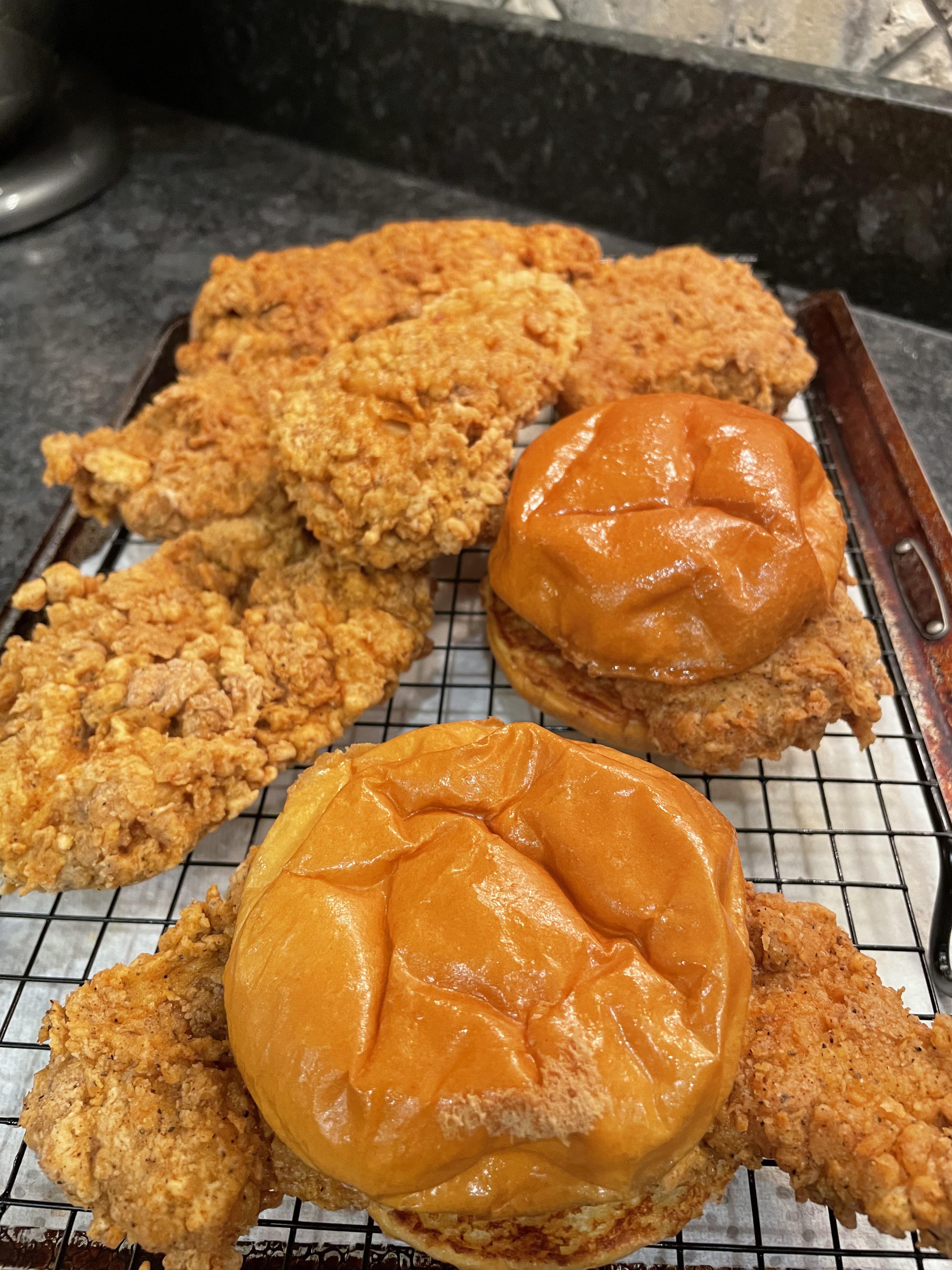 [Homemade] buttermilk fried chicken sandwiches r/food