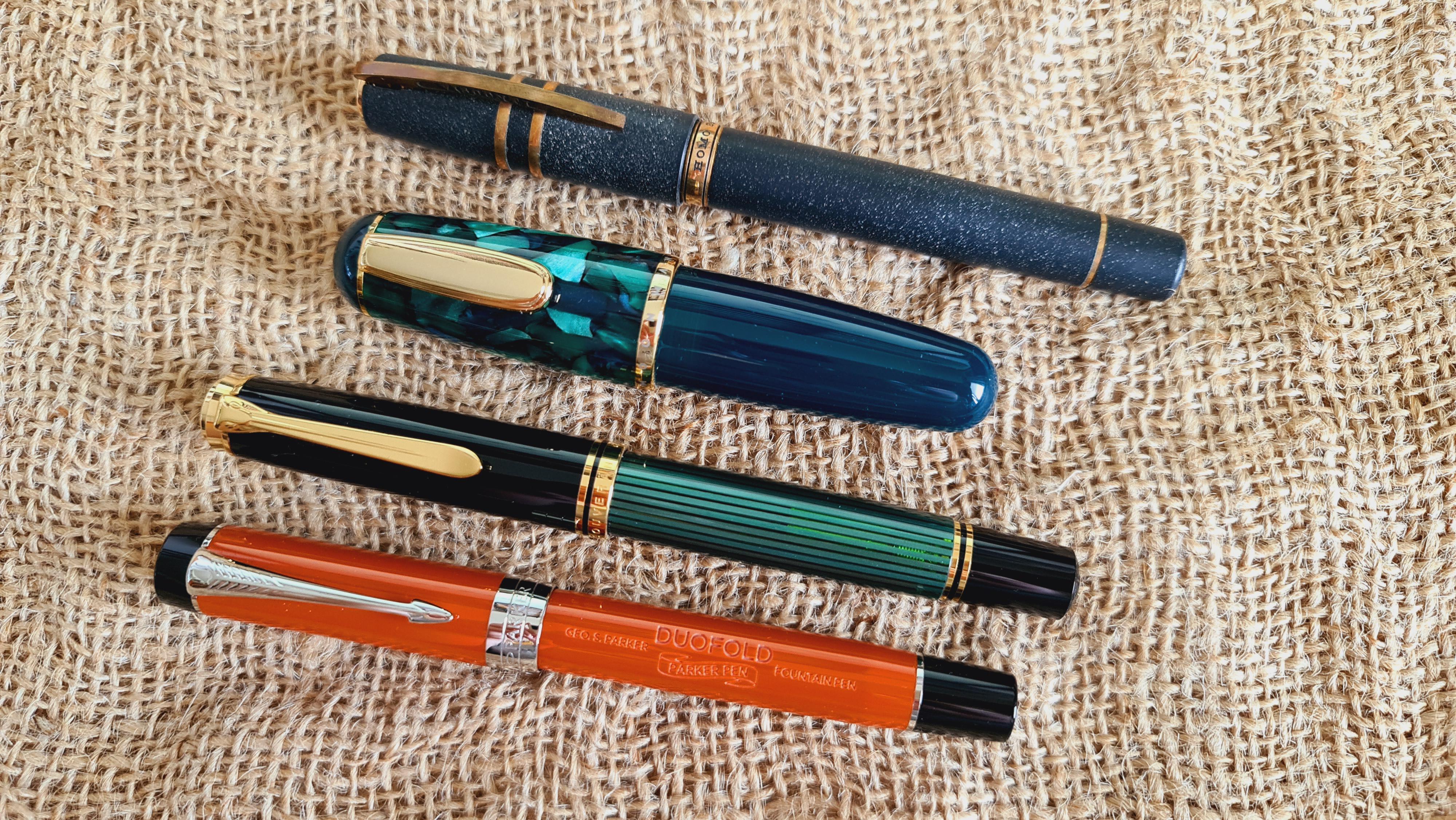 Moonman Q1 size comparison with other pens. Visconti Homo Sapiens