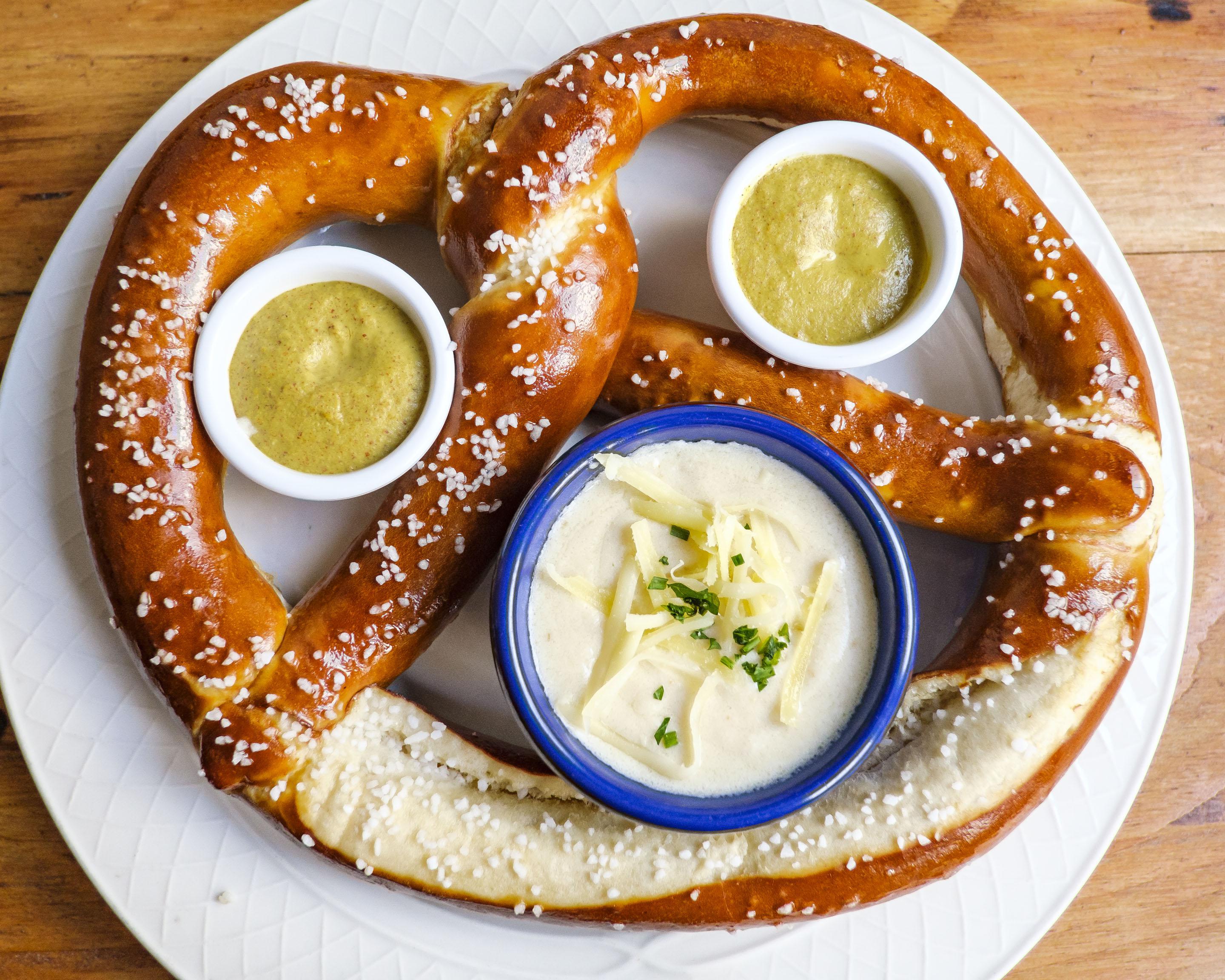 Giant Bavarian Pretzel r/FoodPorn