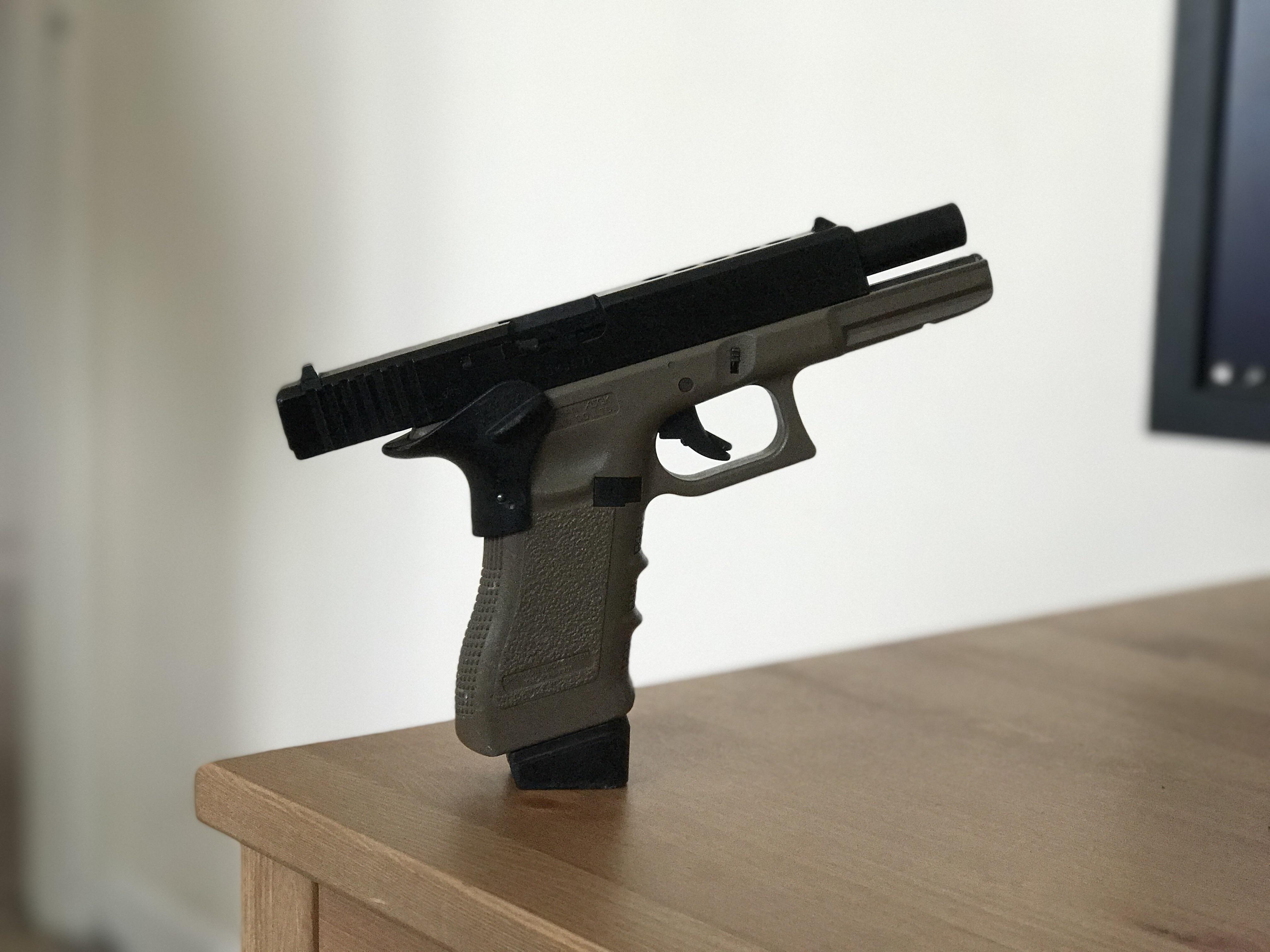 First Airsoft Gun (TM Glock 17 Custom) r/airsoft