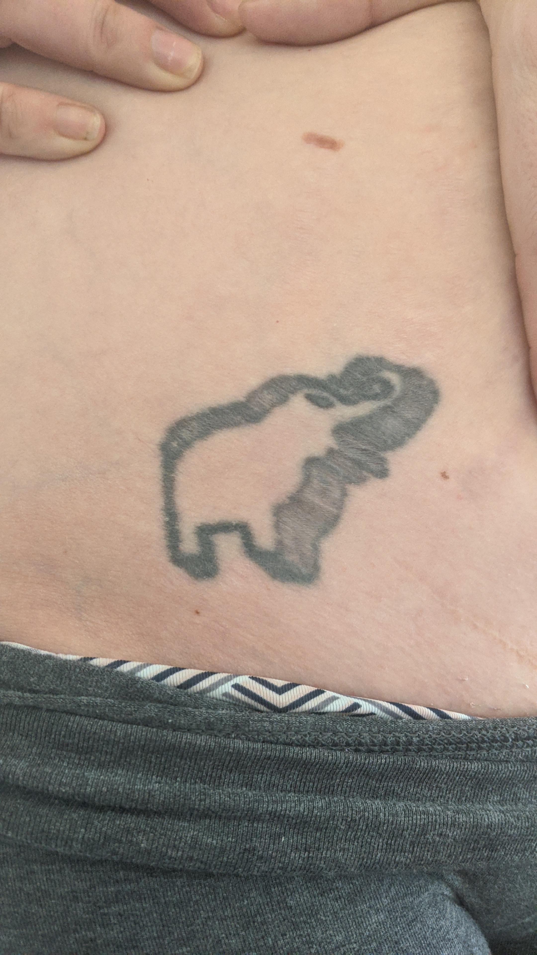 The boarder of my tattoo turned into a stretch mark during