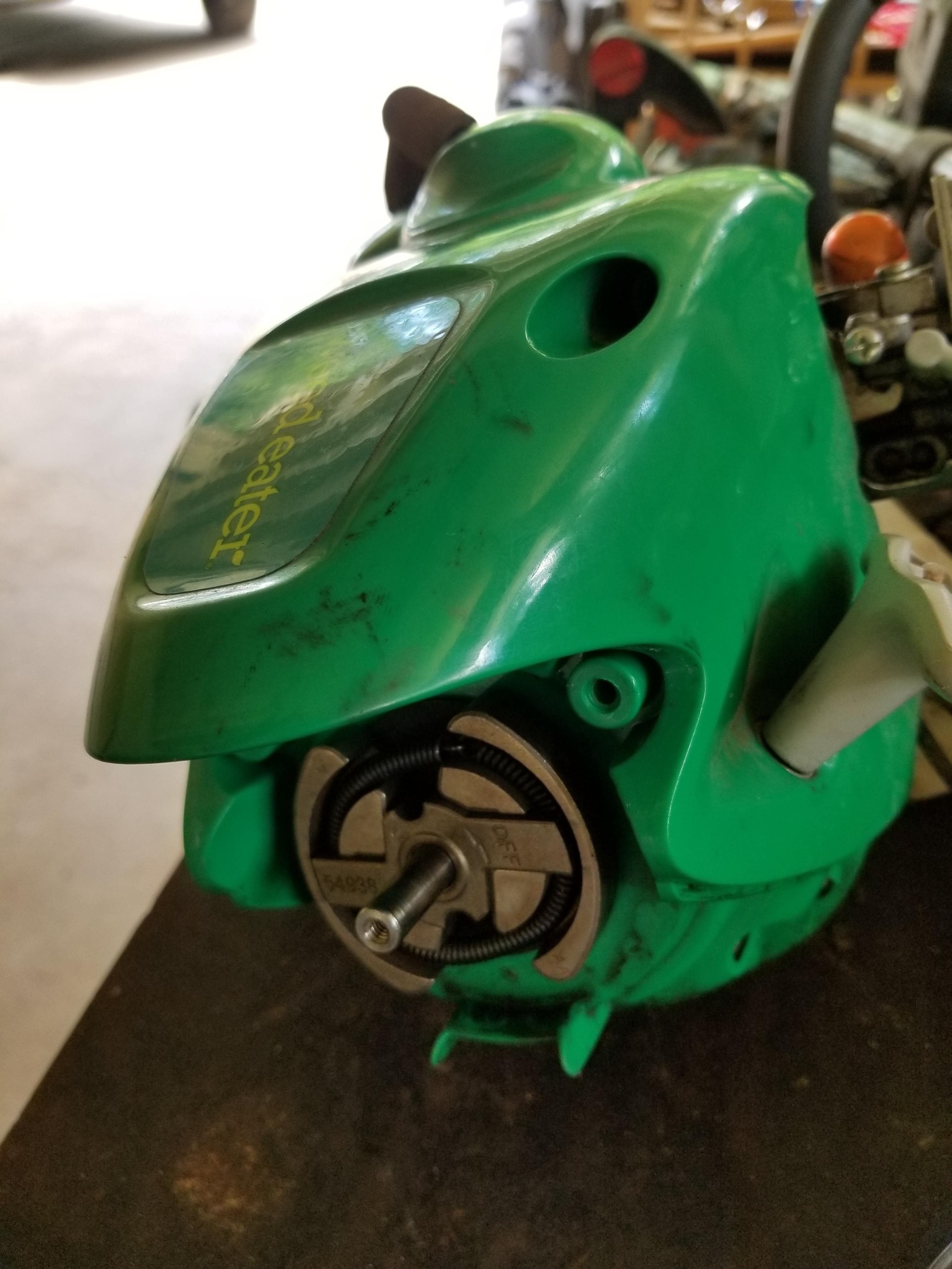 Toro 36002 snowblower leak, help? : smallengines