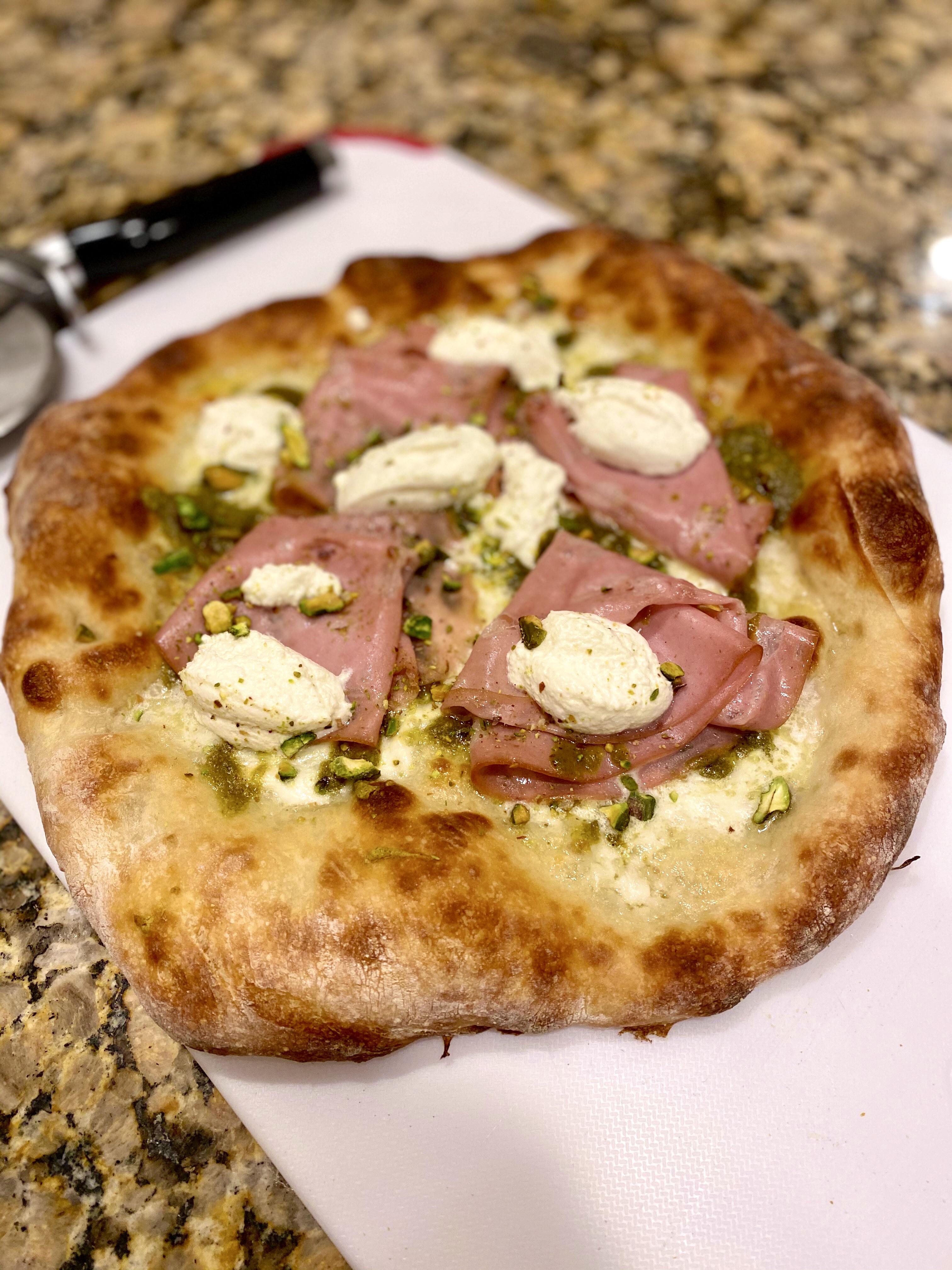 Tried to make a mortadella pizza like at Lieve in Sorrento. Buffalo