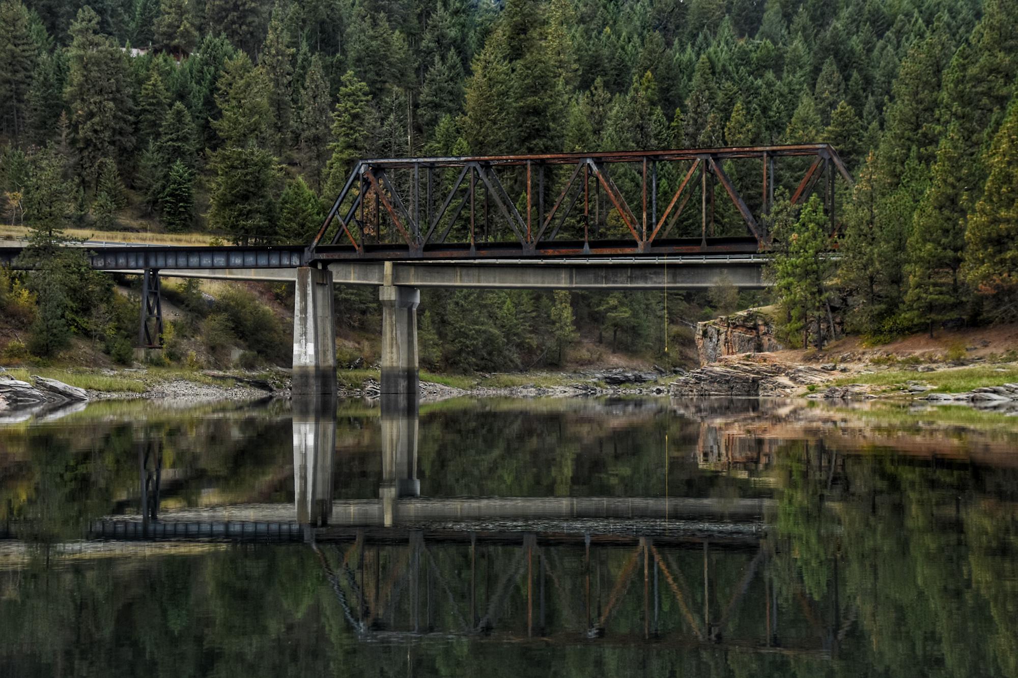 Mouth of the Kettle River [2000x1333][OC] r/Washington