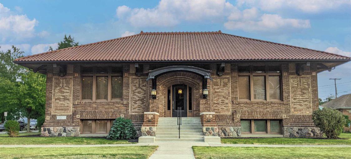 Carnegie Library built 1913 in Kendallville IN, one of the 1,689