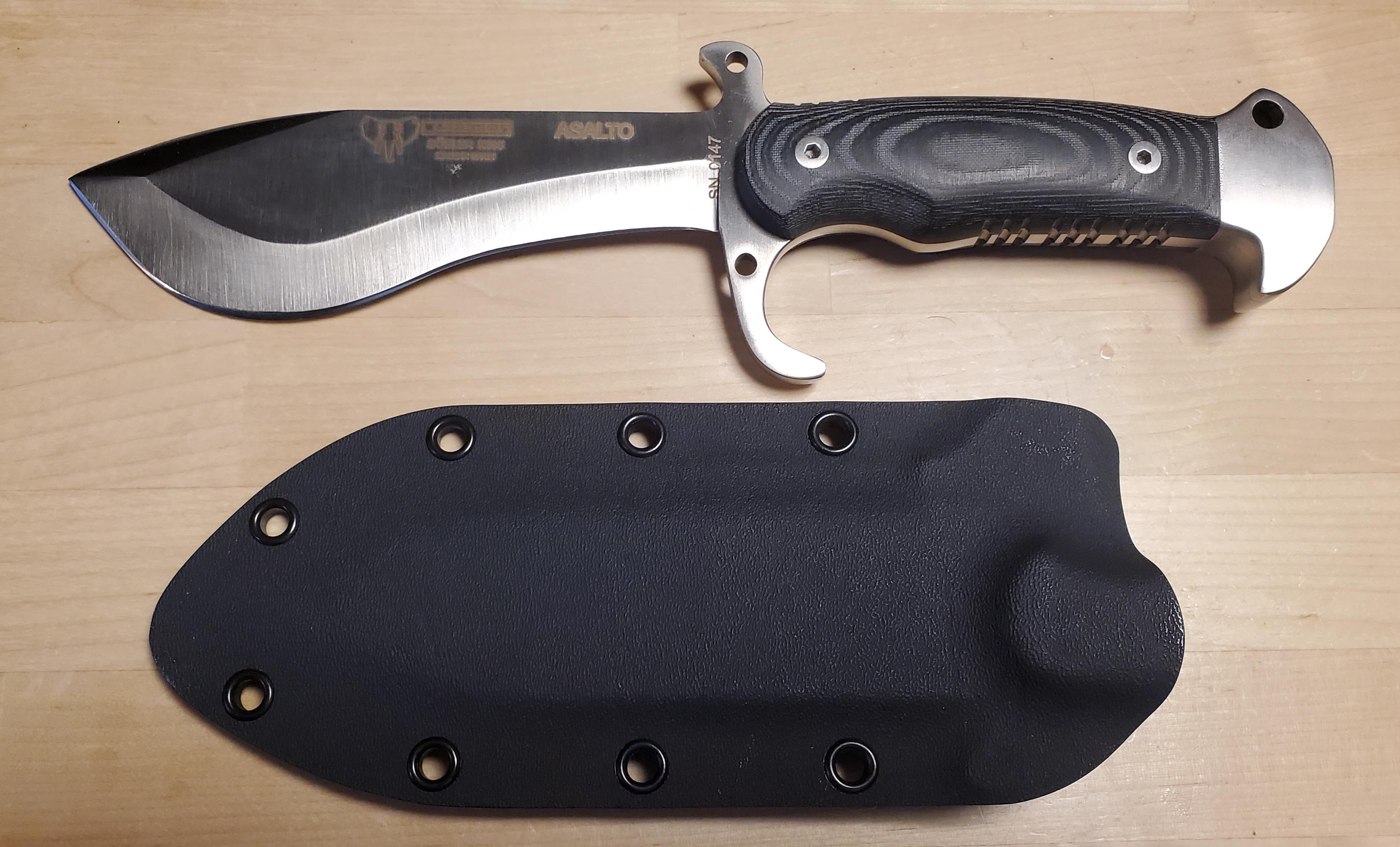 I found this Cudeman at a pawn shop today. What a pretty bushcraft