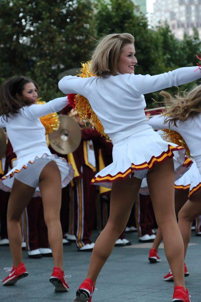 USC Song Girls r/cheerleaders
