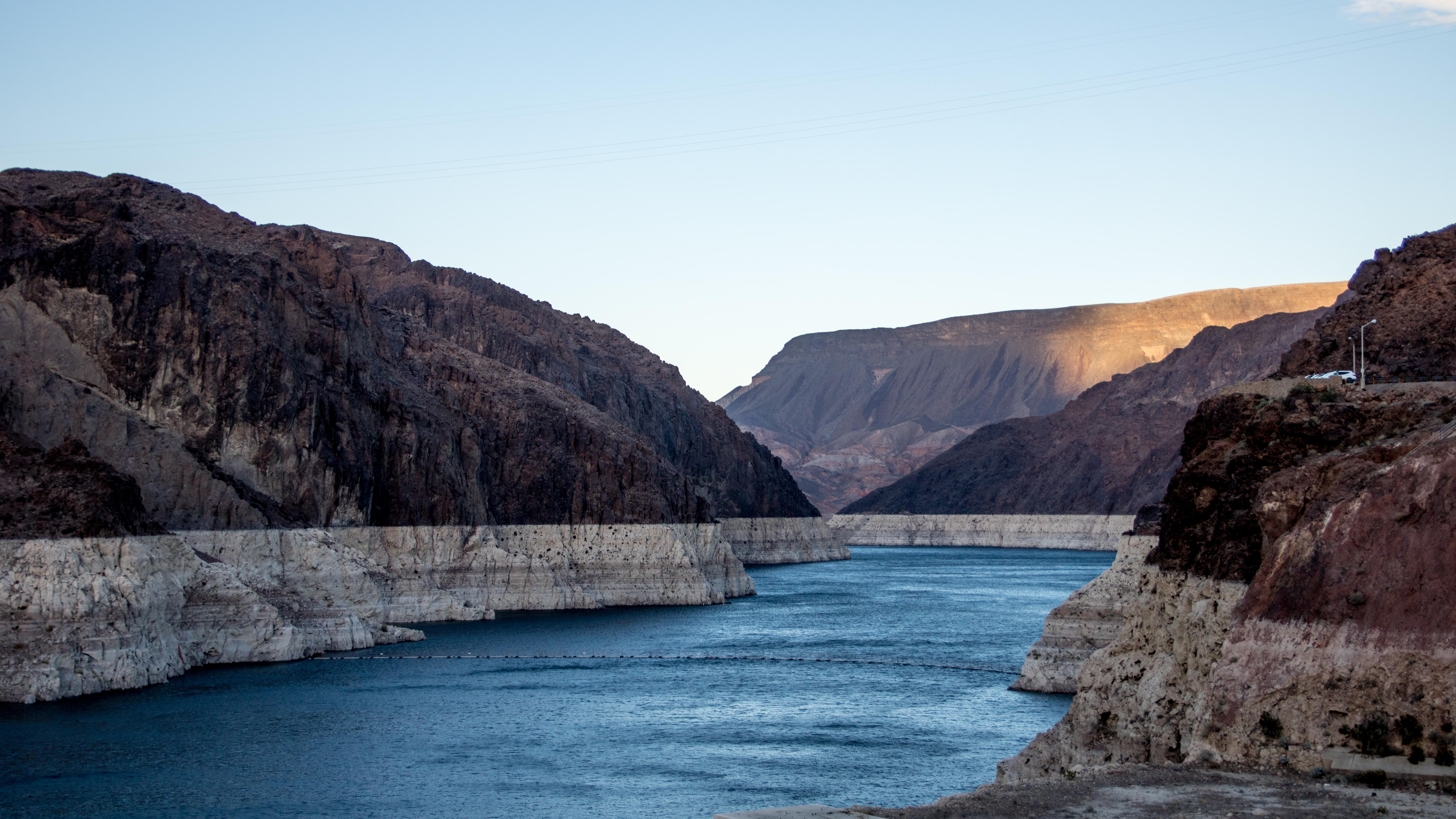 Colorado River seen from the Hoover Dam, Nevada [OC][6000x3375] r