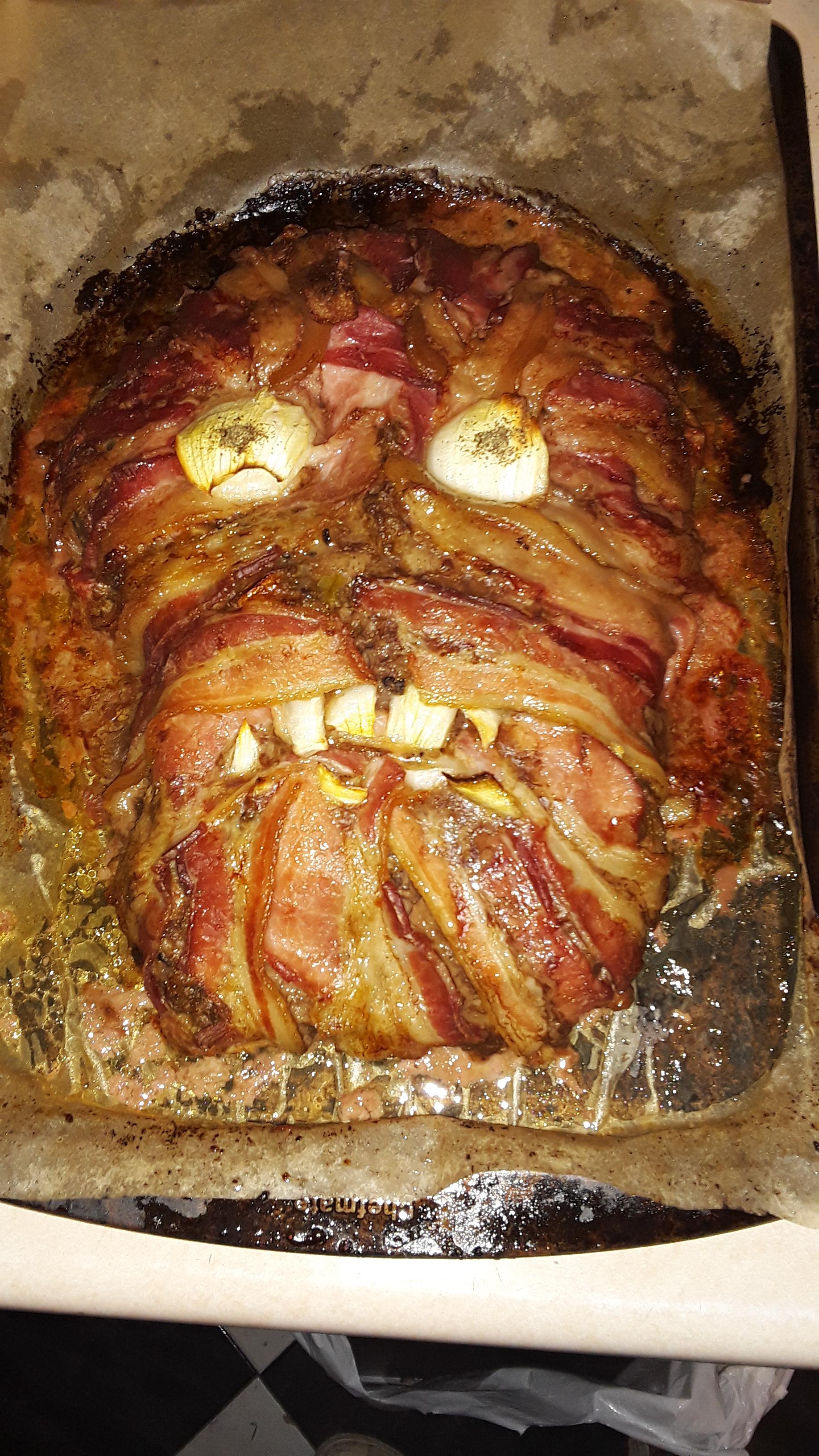 My zombie meatloaf I made in October r/shittyfoodporn