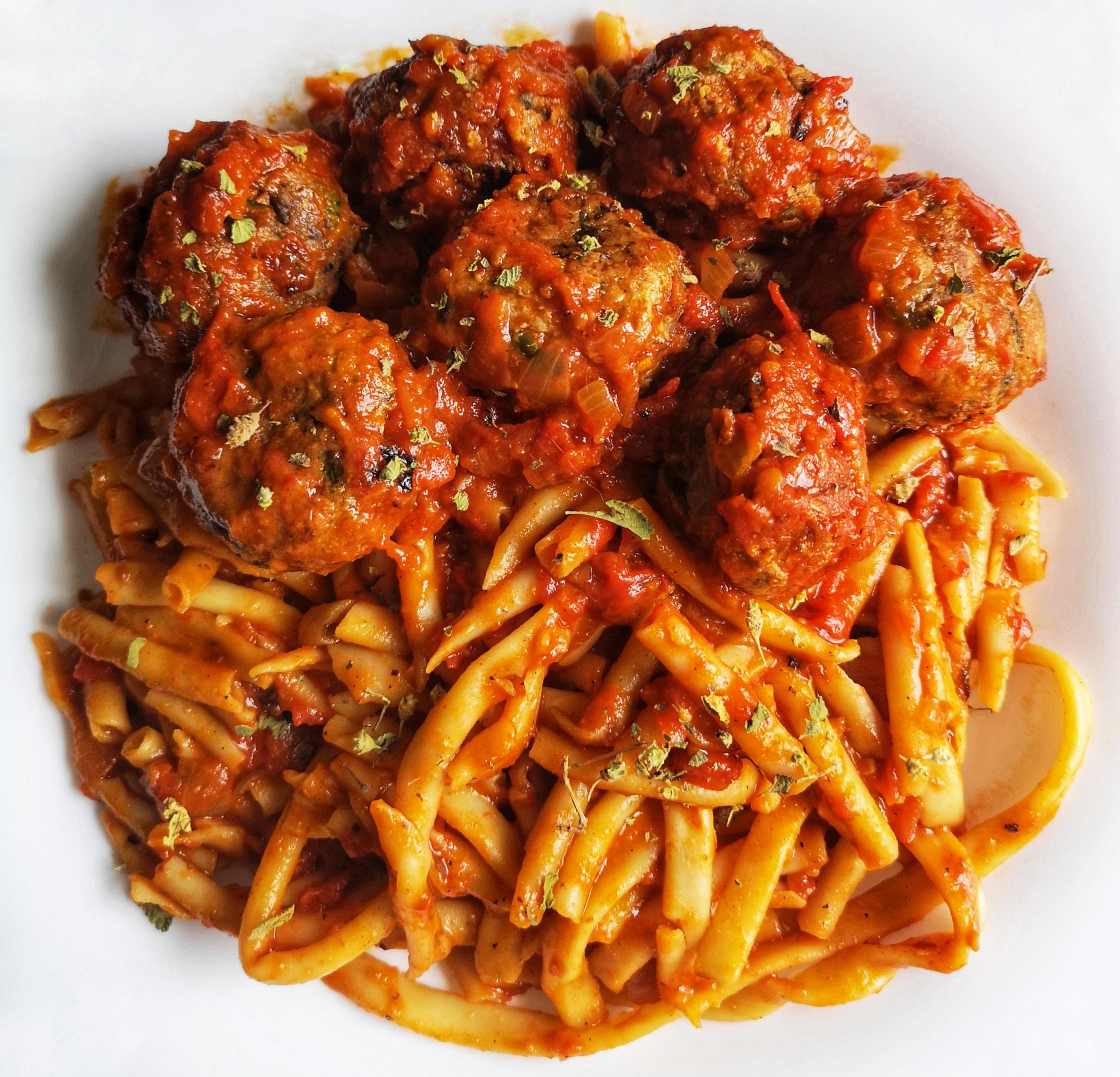 [Homemade] Pasta and Meatballs in a Spicy Sauce r/food