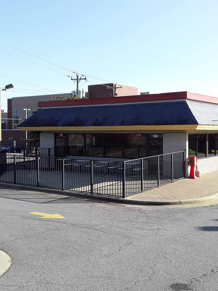 Abandoned Burger King in Dobson, North Carolina. Credit Thomas Sink