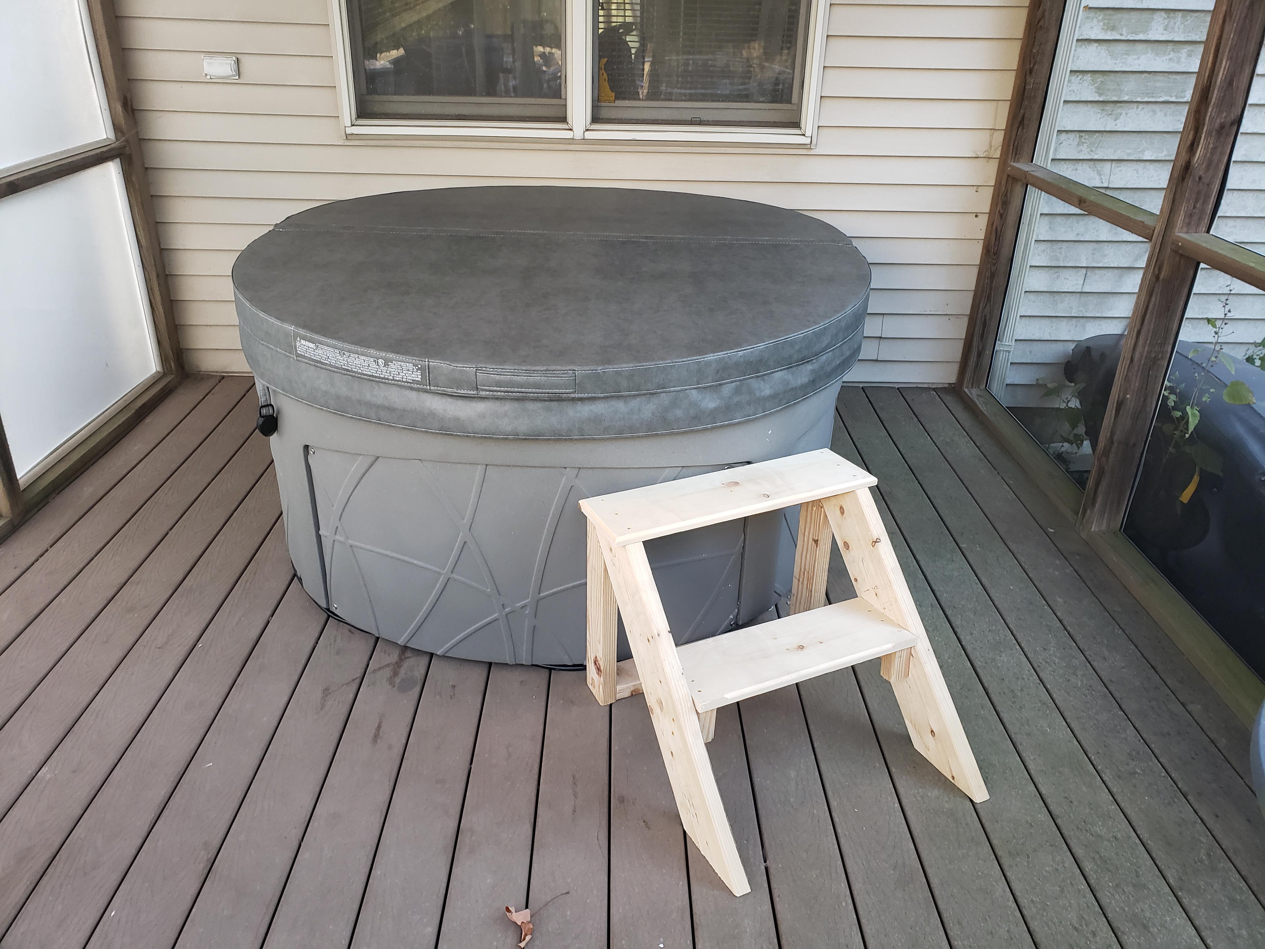 I made a decent set of hot tub stairs. I'm not paying 150 for low