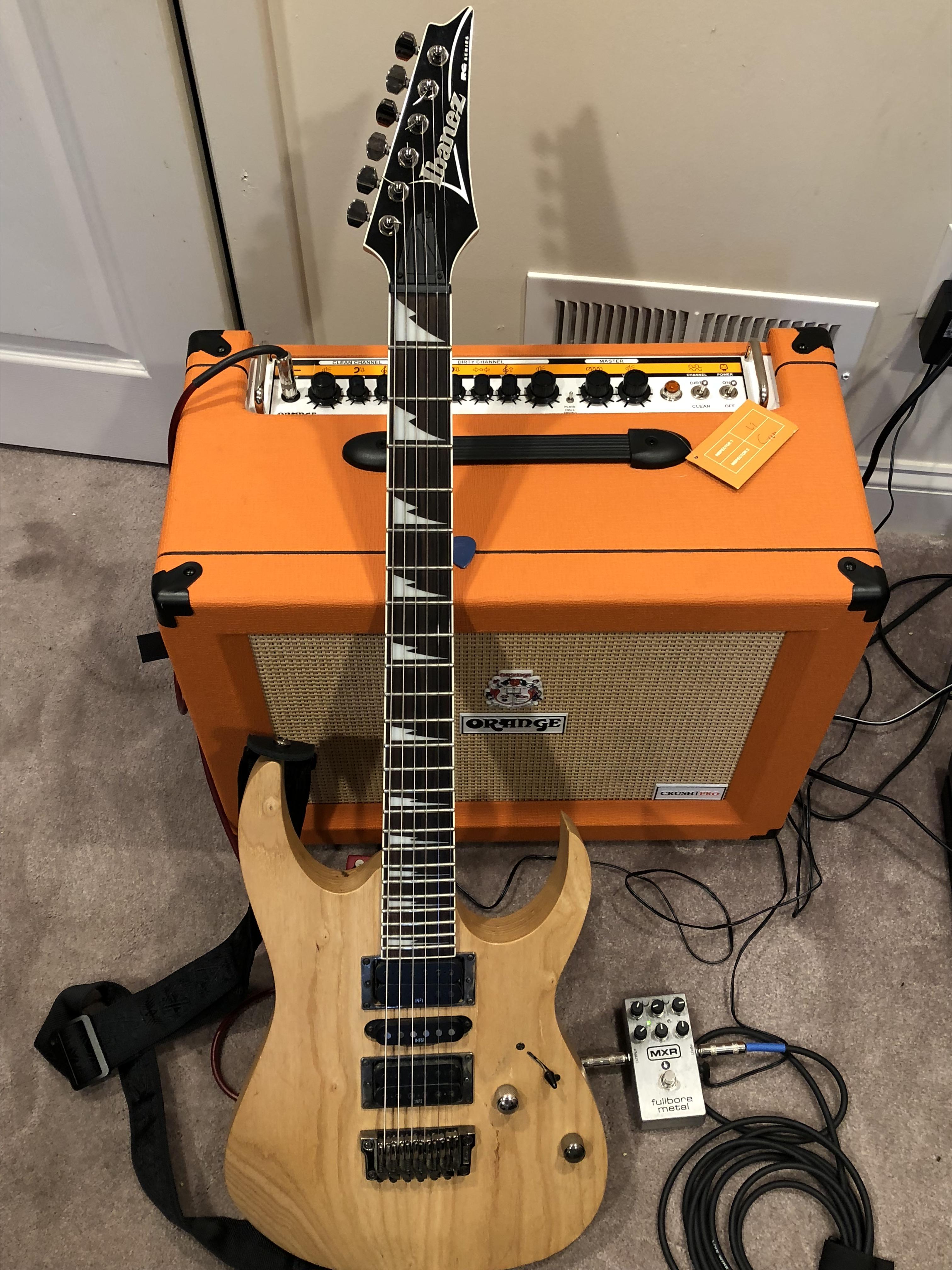 Thick strings make an Ibanez happy r/guitarporn