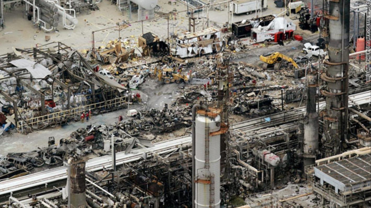 BP Texas Refinery Explosion r/CatastrophicFailure