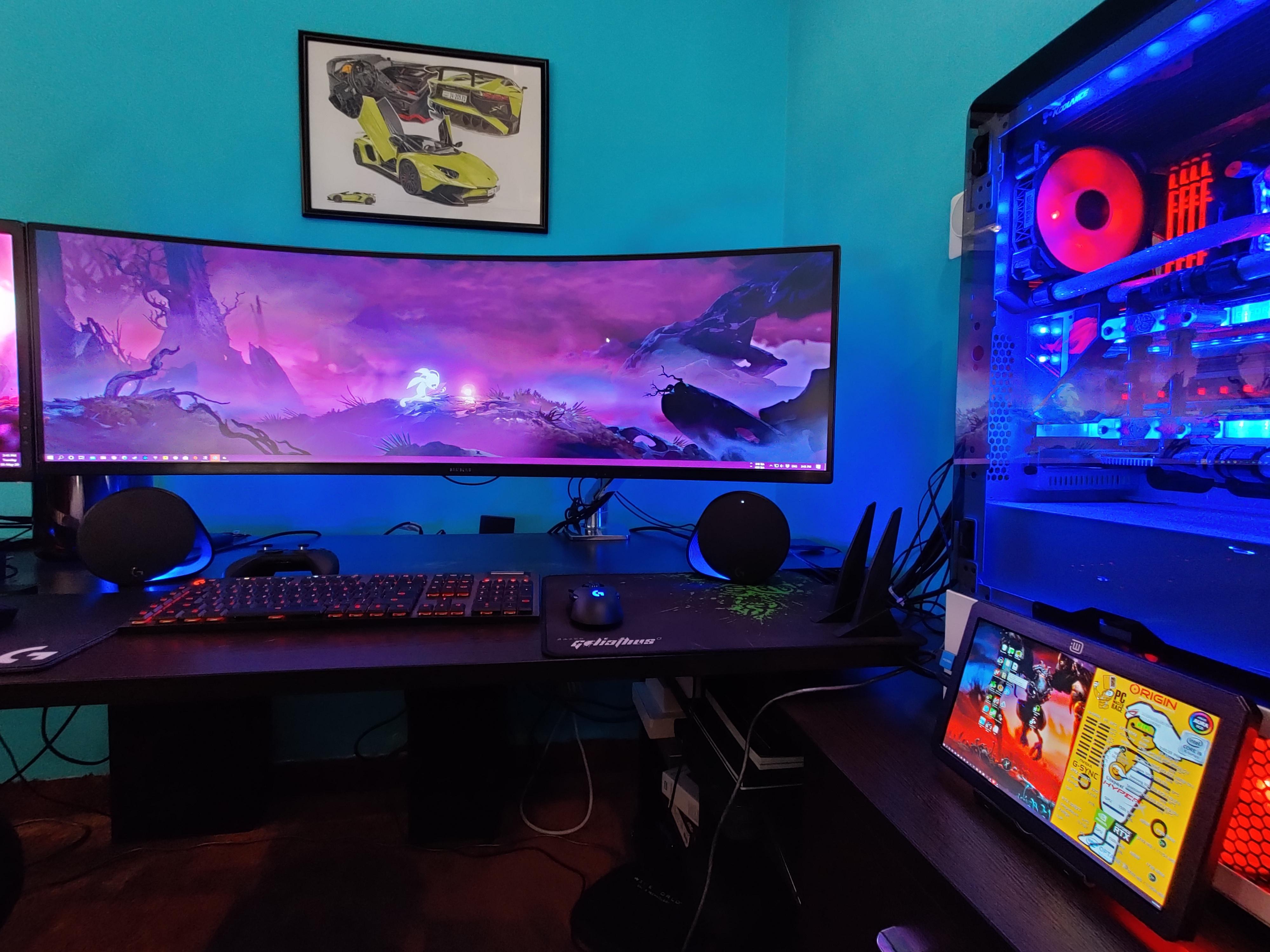 Ergotron HX monitor arm + Samsung CRG9 = Match made in heaven r