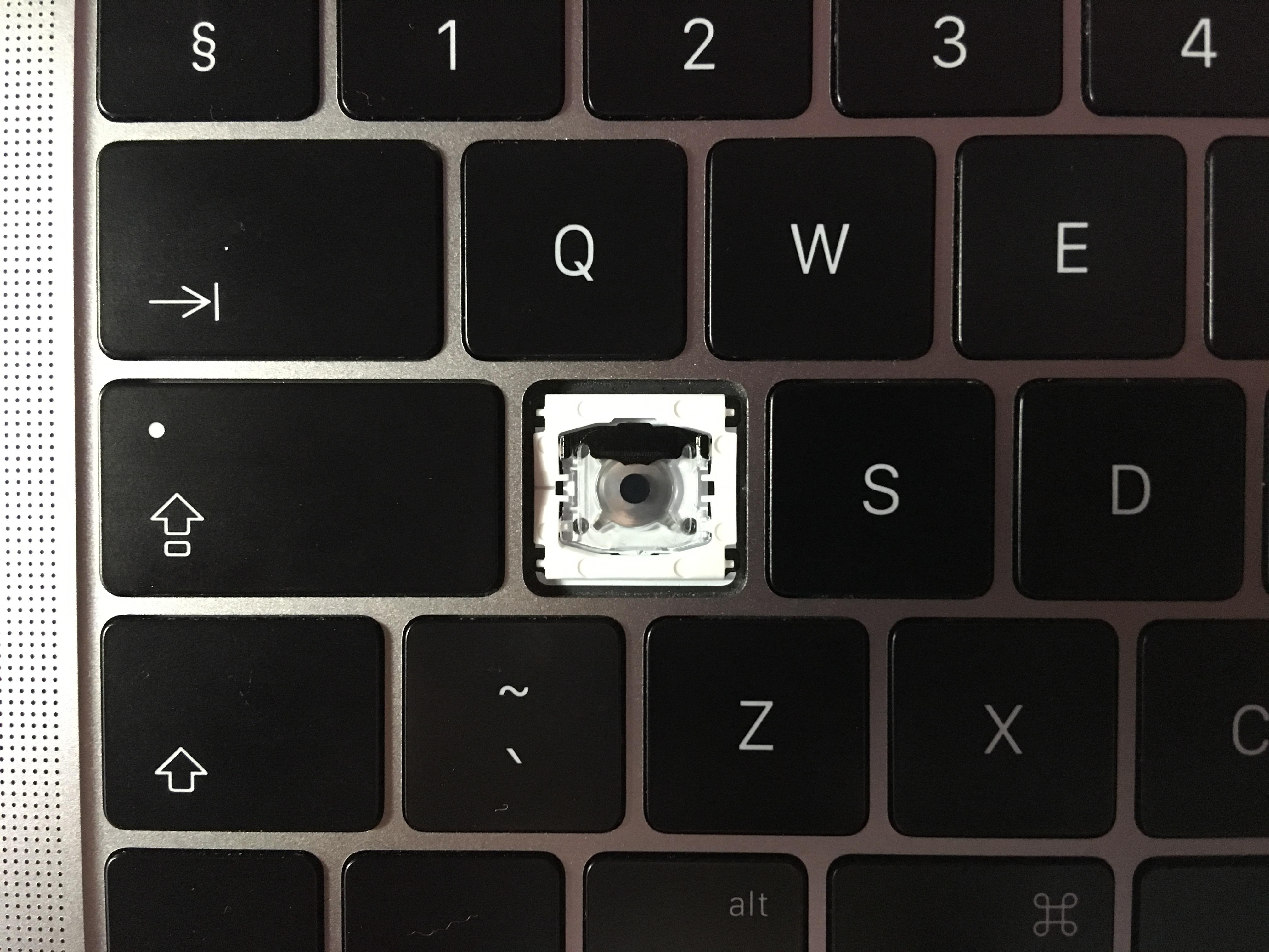 Mac randomly double typing key "a" r/macbook