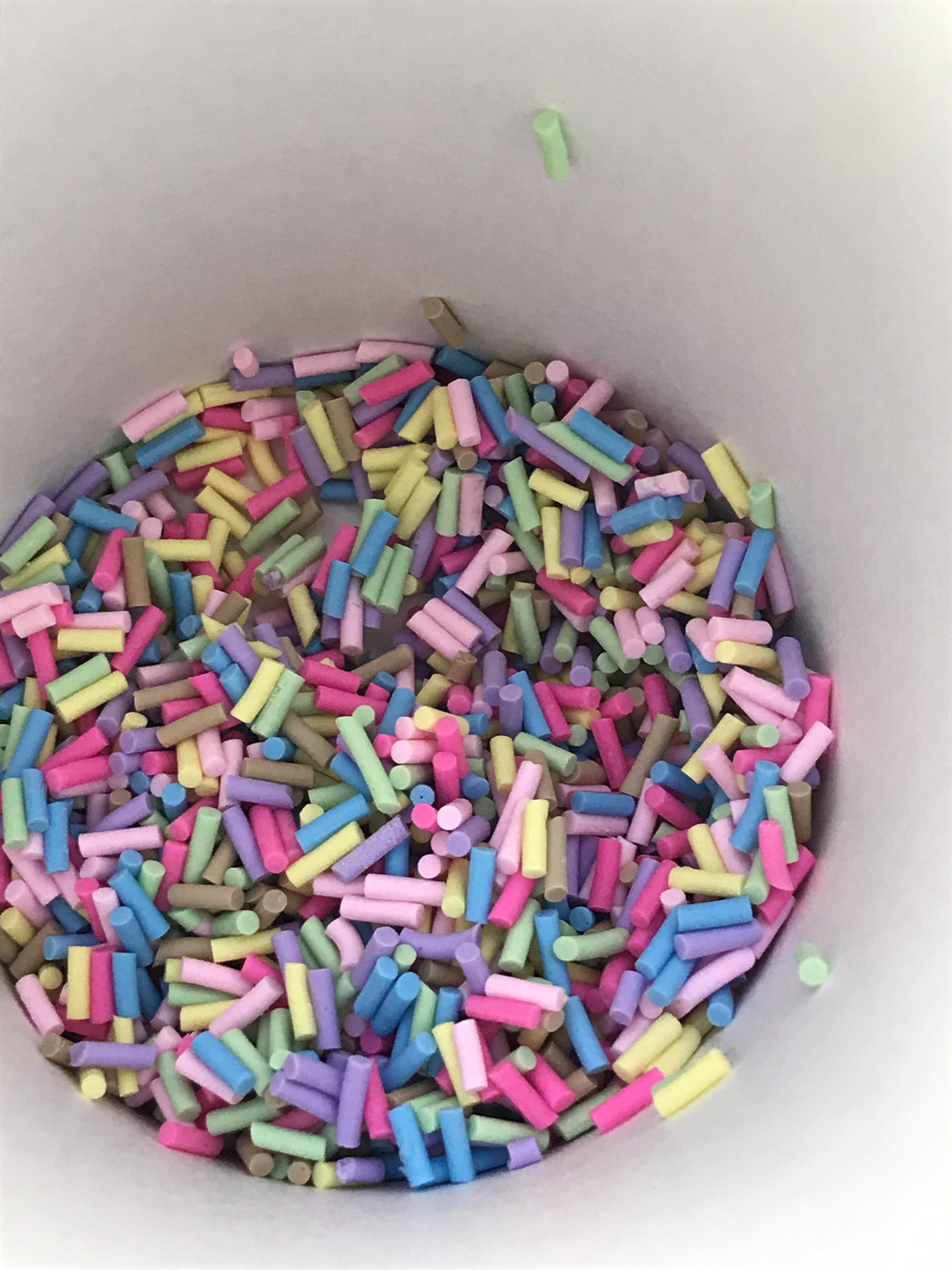 I found these really cute pastel polymer clay sprinkles😍 r