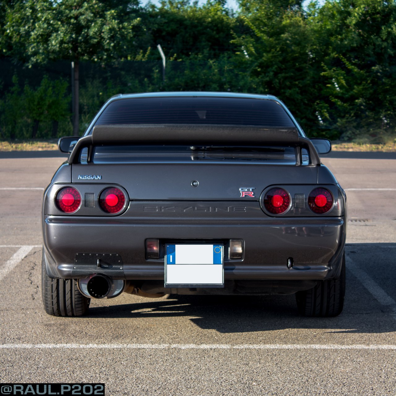 [OC] clean R32 GTR with LED tail lights r/carporn