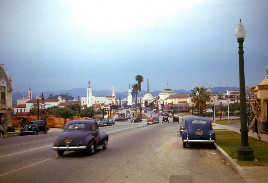 Westwood Village in 1941 r/ucla