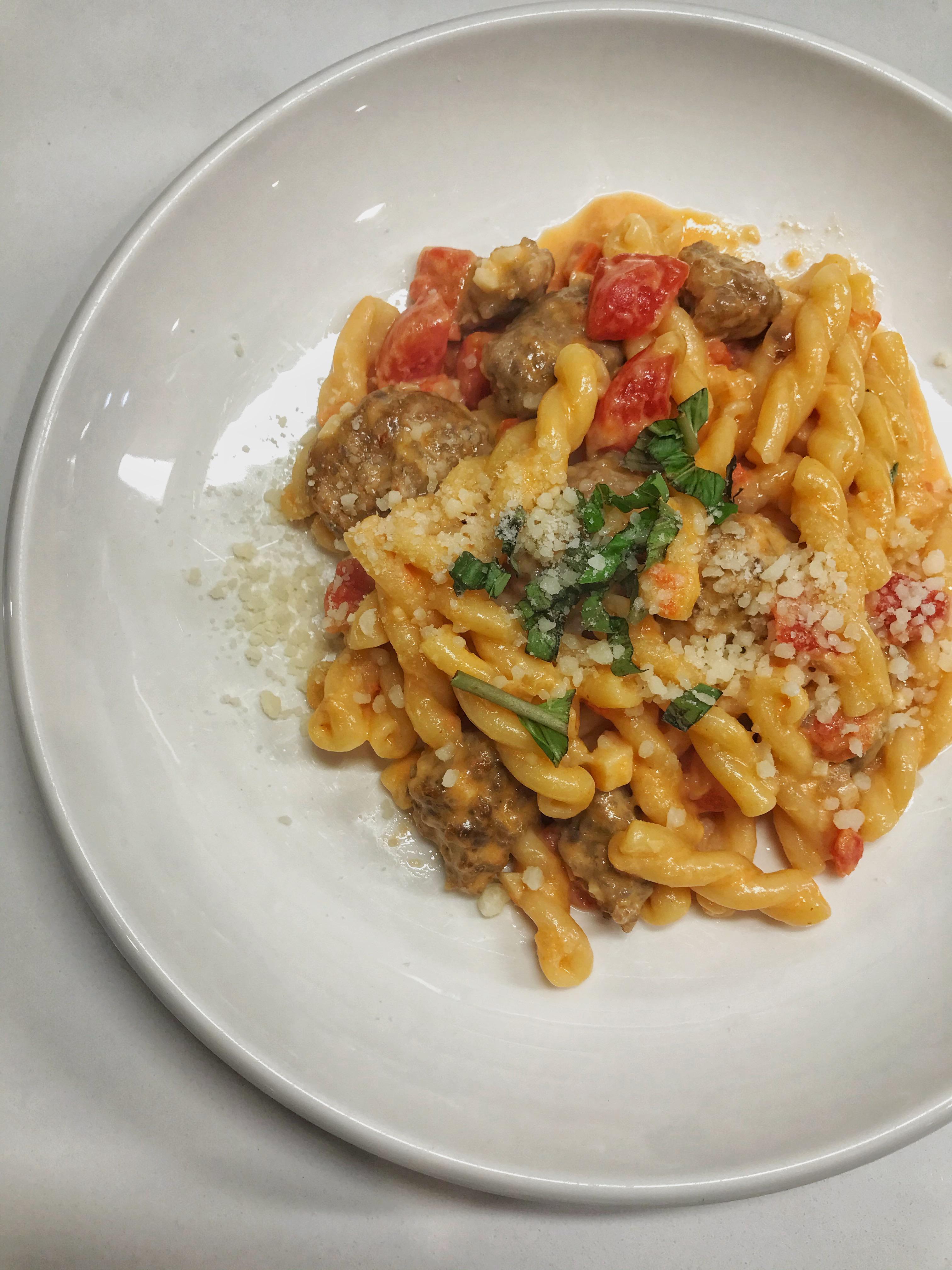 [Homemade] Rose Cream Sauce with Spicy Italian Sausage r/food