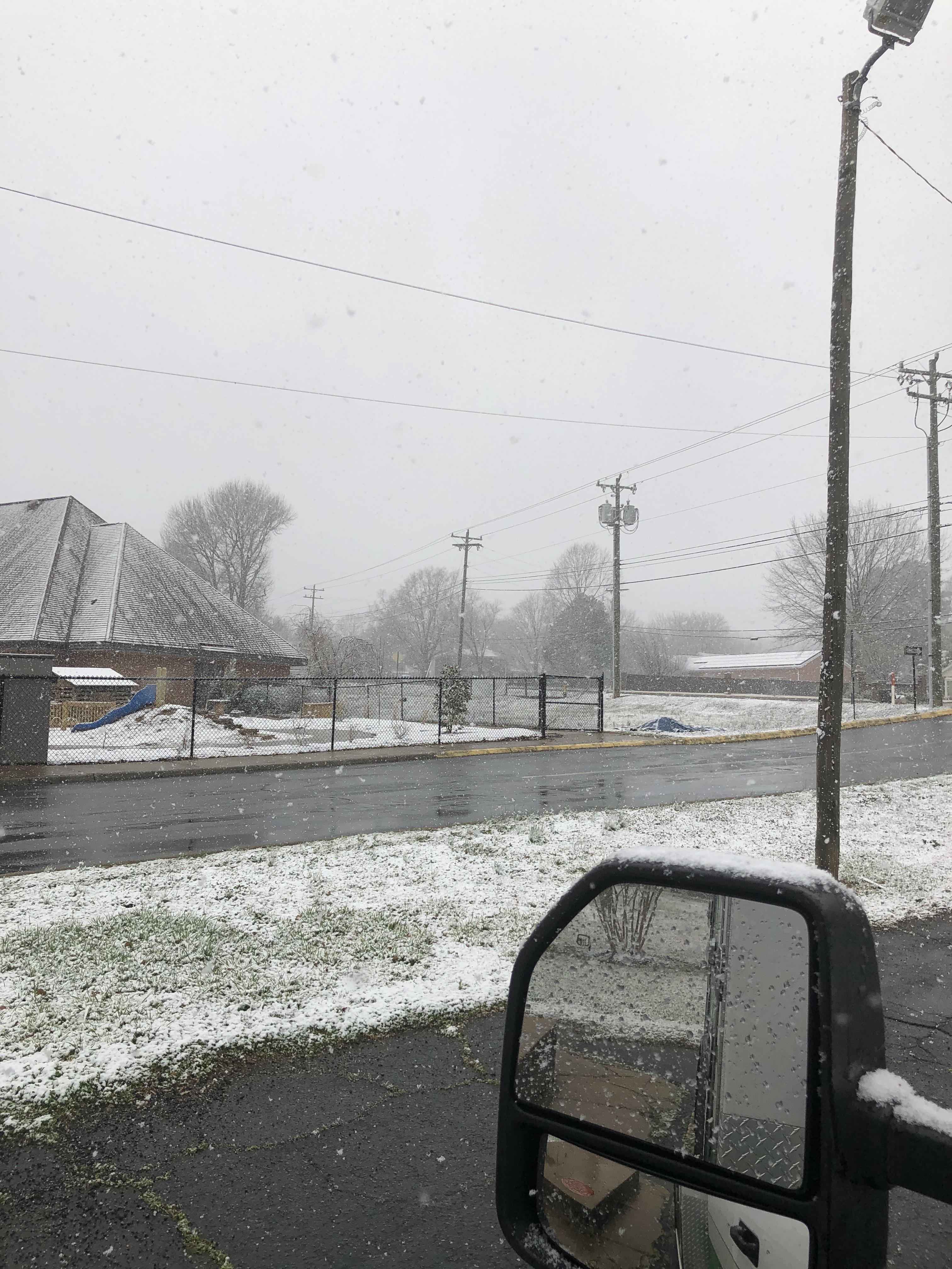 Did someone say snow??? r/greenville