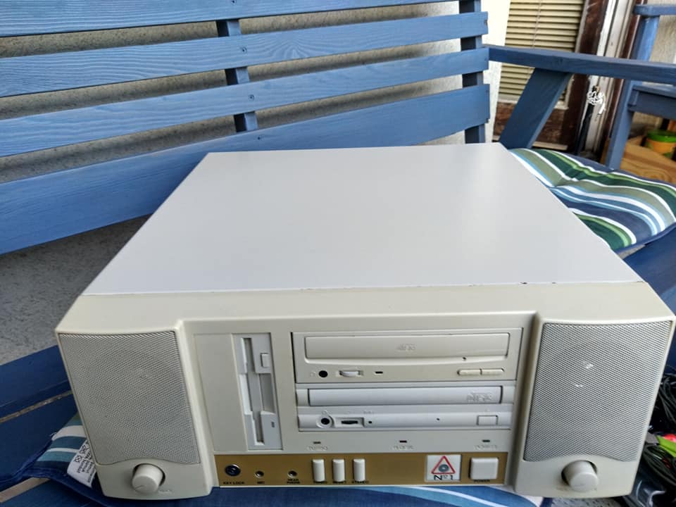 Identify Old Computer Case