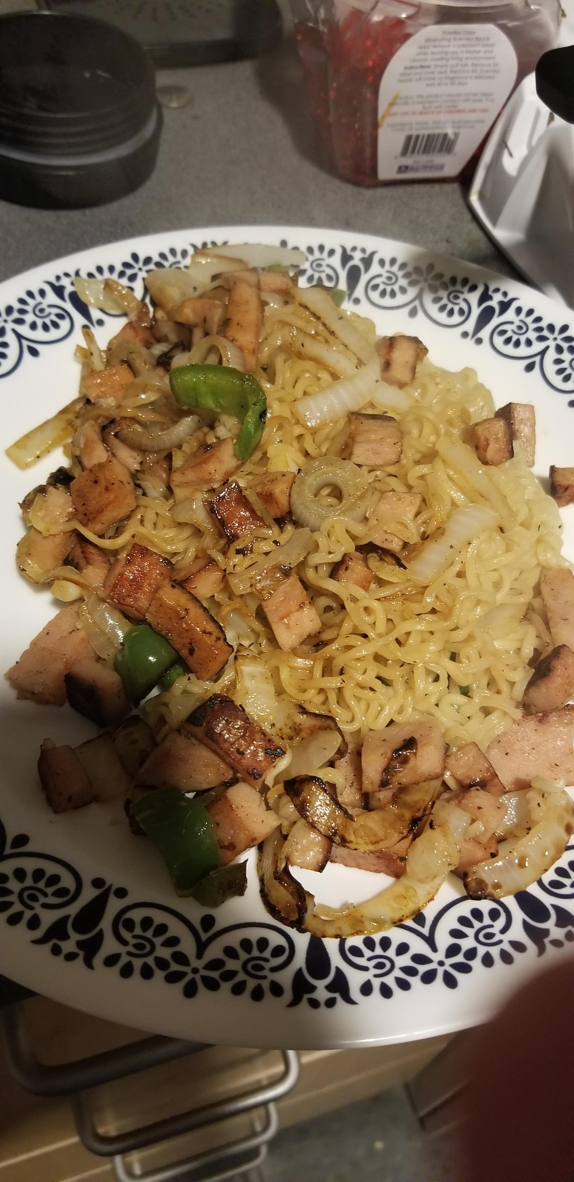 Made this spam and ramen stir fry a while back r/ShittyRamen