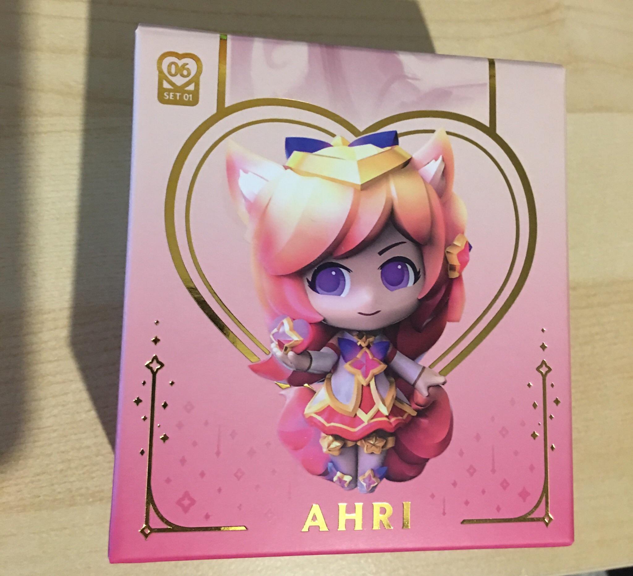 Got my StarGuardian Ahri Mini Figurine today r/AhriMains